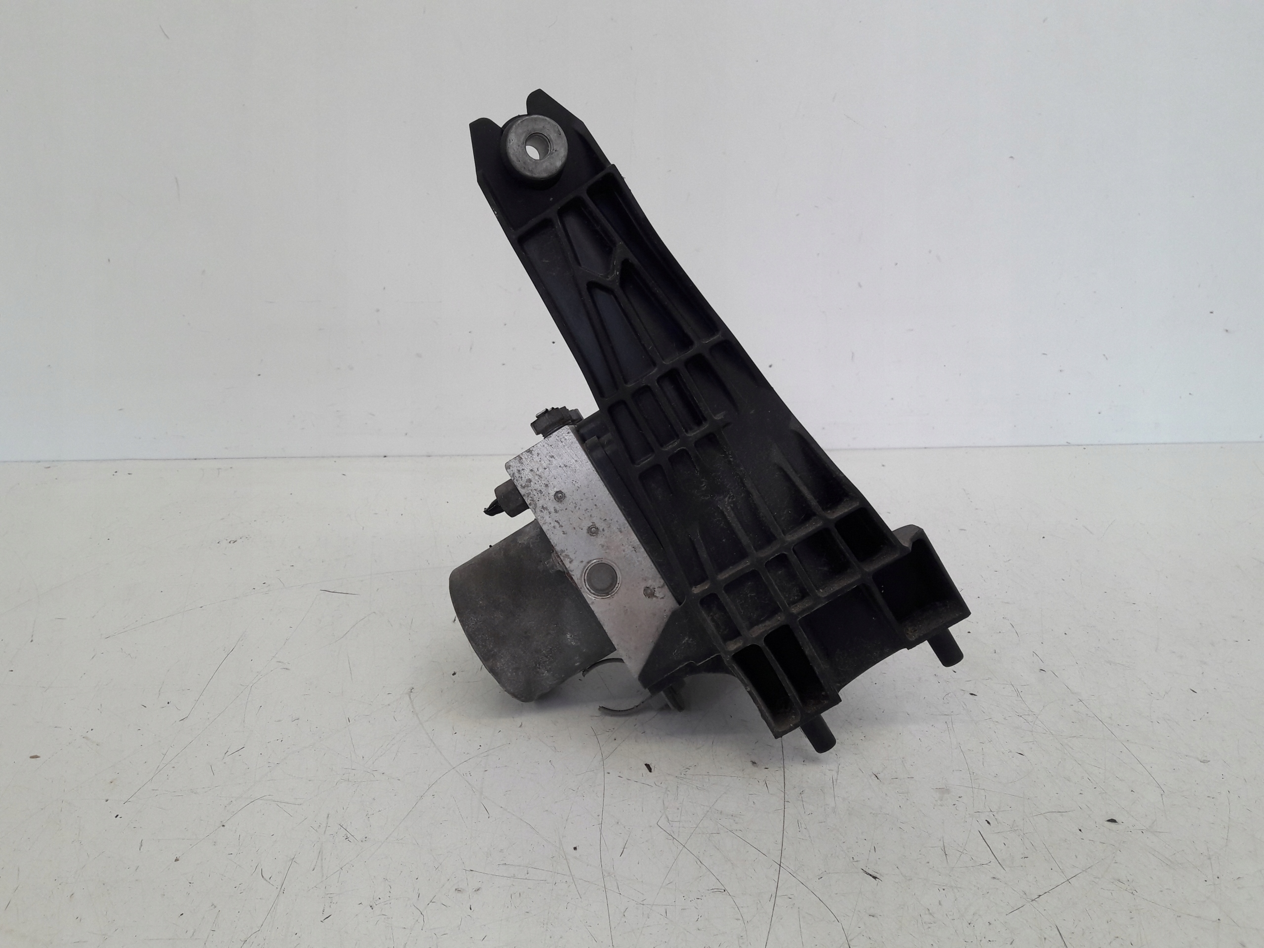 насос ABS 39087901 opel ASTRA K