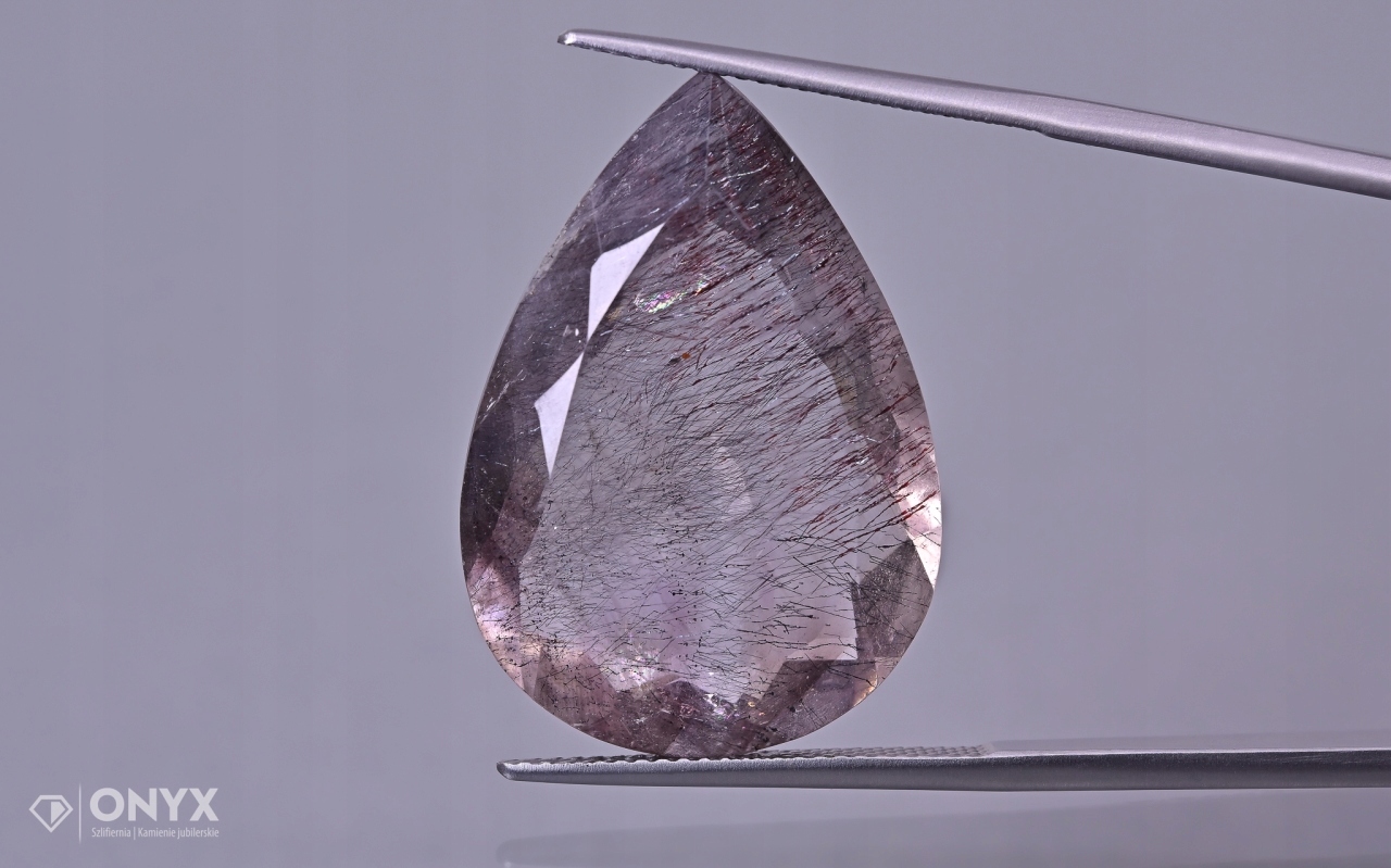 Jahodový křemen fasetovaný slza 28x19,5 mm