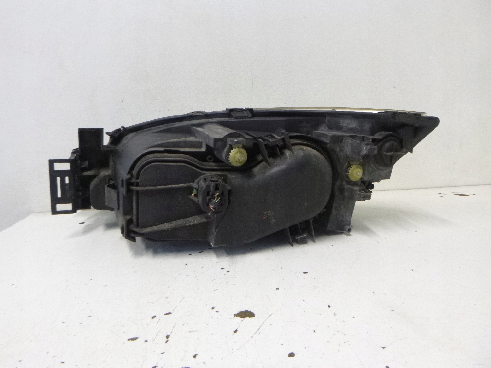 light front Ford Mondeo III 03r.
