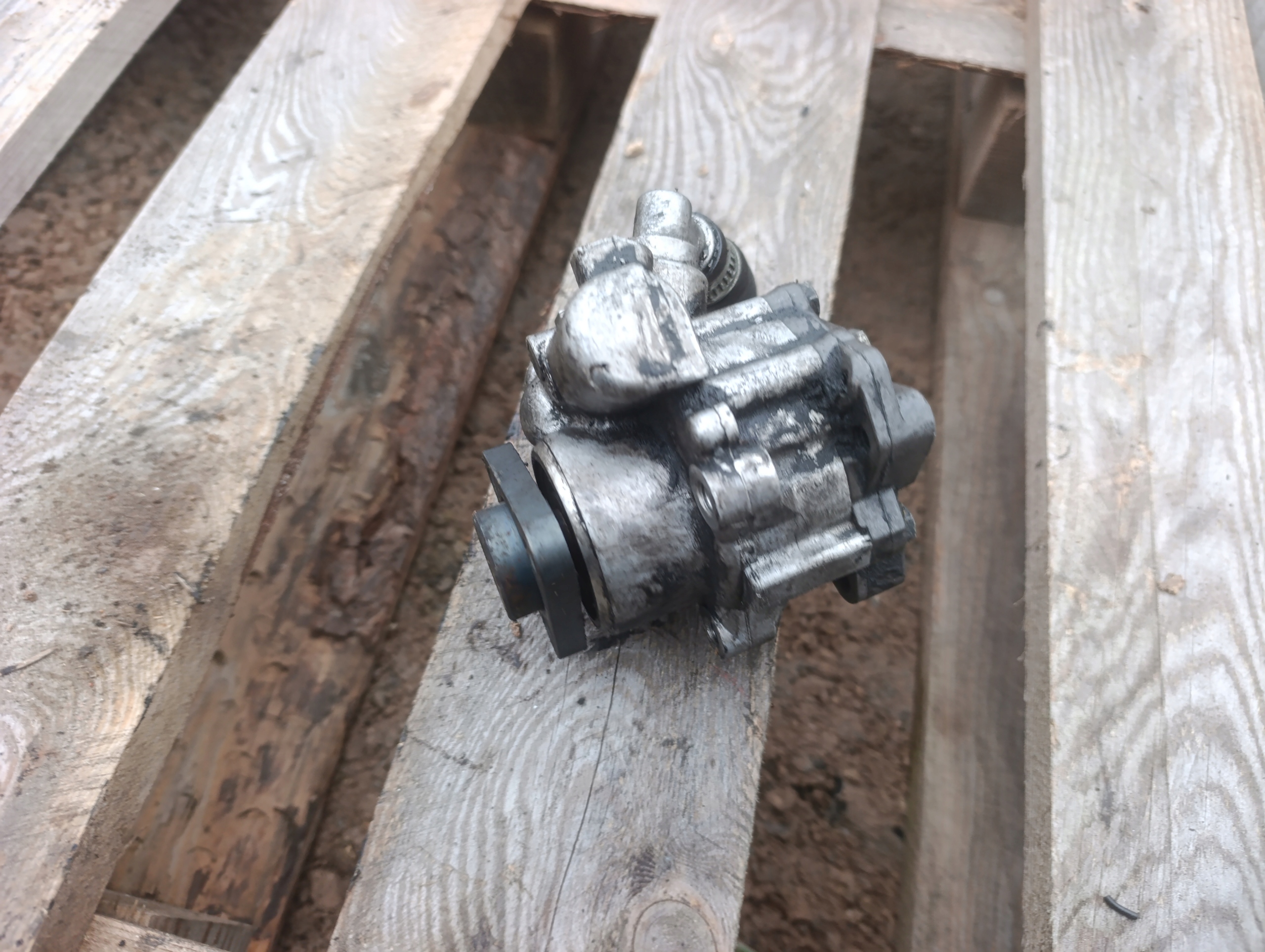 servo pump AUDI A6 C6 4F0145155H