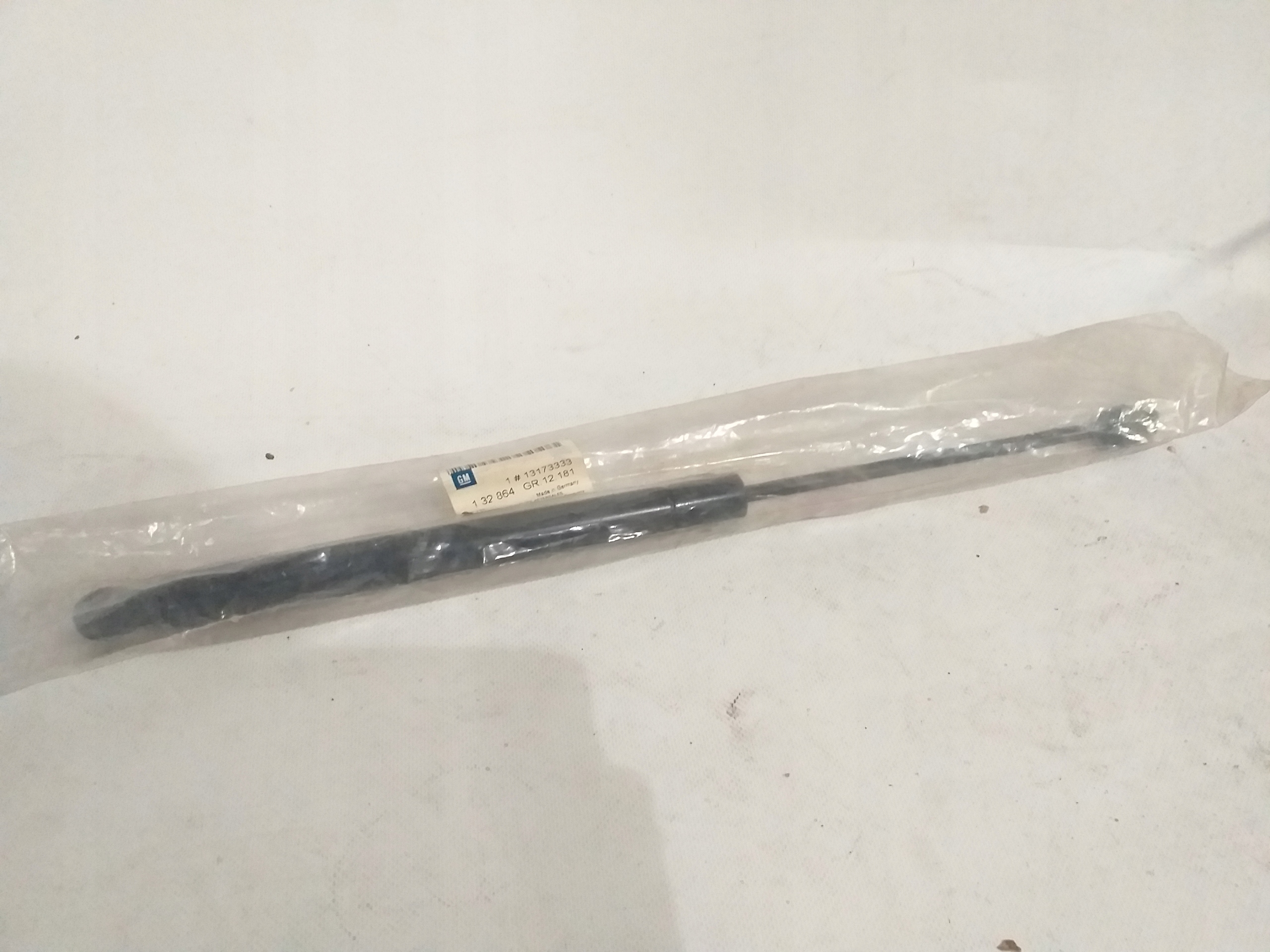 13173333 ROZPÓRKA BAGAŻNIKA OPEL VECTRA-C