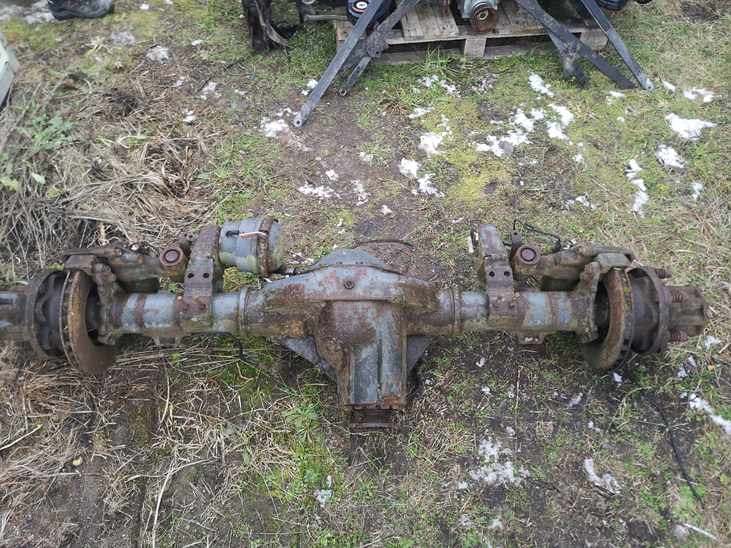 ДИФЕРЕНЦІАЛЬНИЙ МІСТ MERCEDES VARIO LIFT 40:11