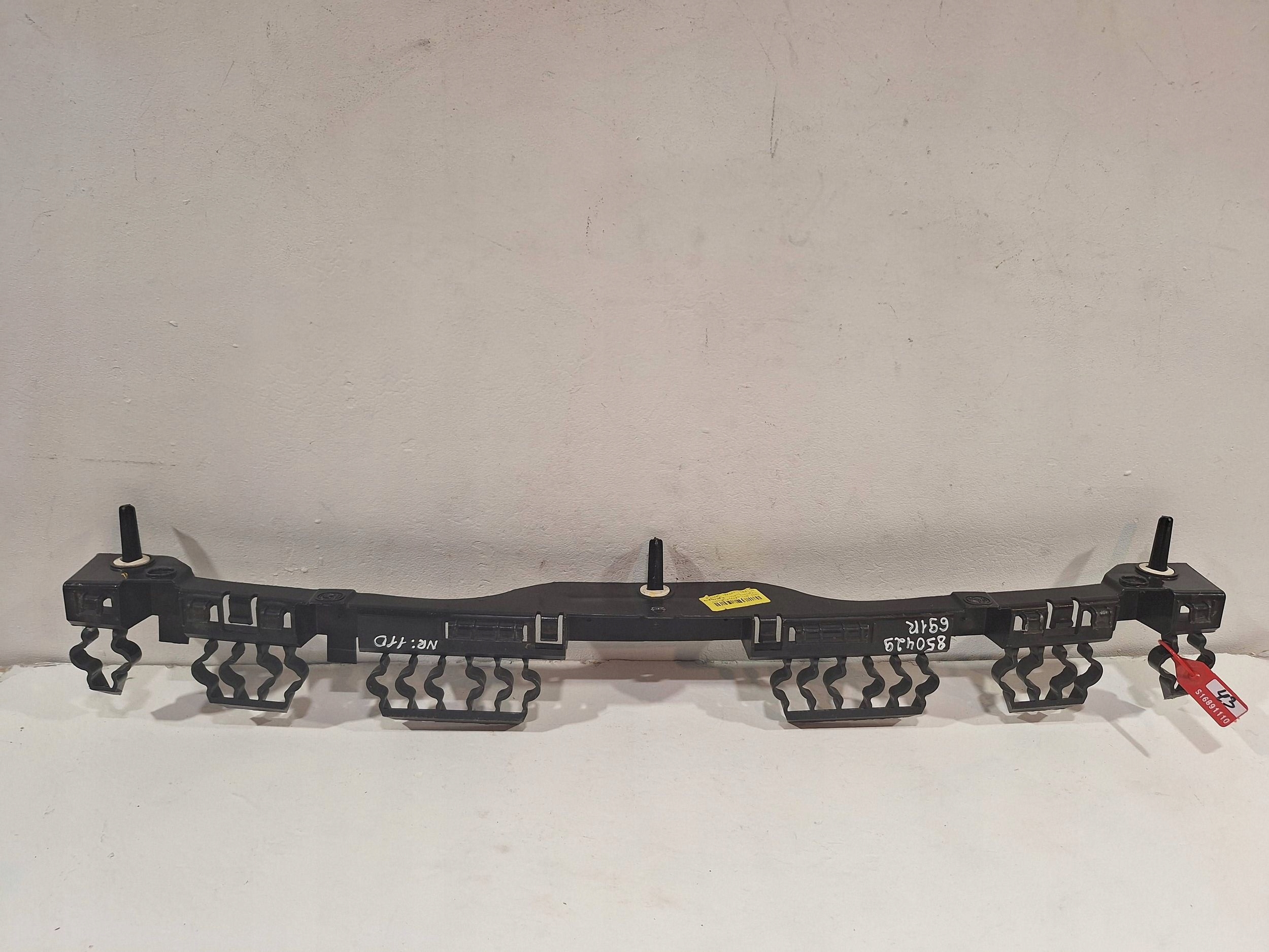 bumper bracket rear part 850429691R RENAULT CLIO V 19