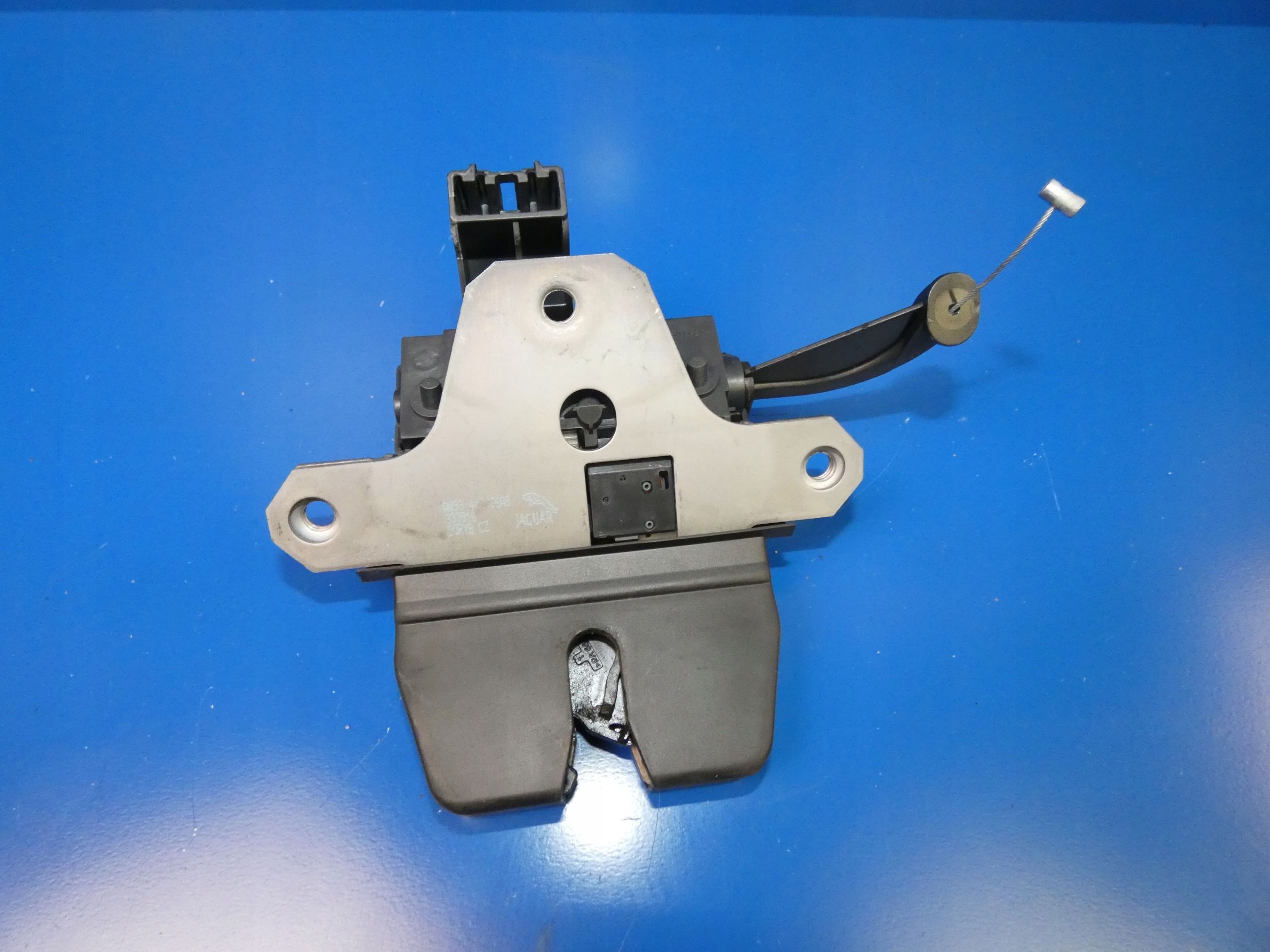 JAGUAR XJ X351 lock bonnet boot