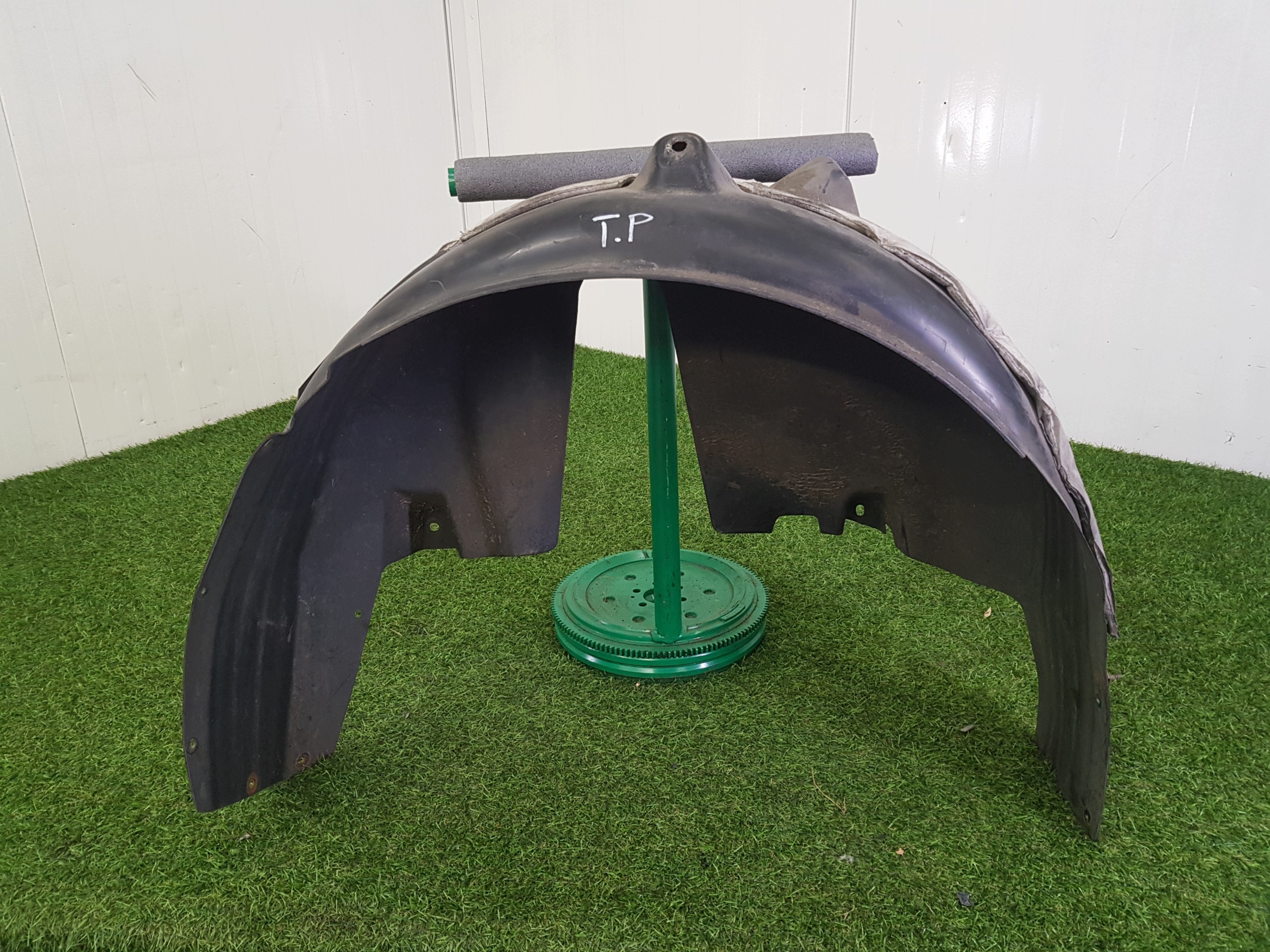 mudguard right rear. OPEL AMPERA 1 22799270
