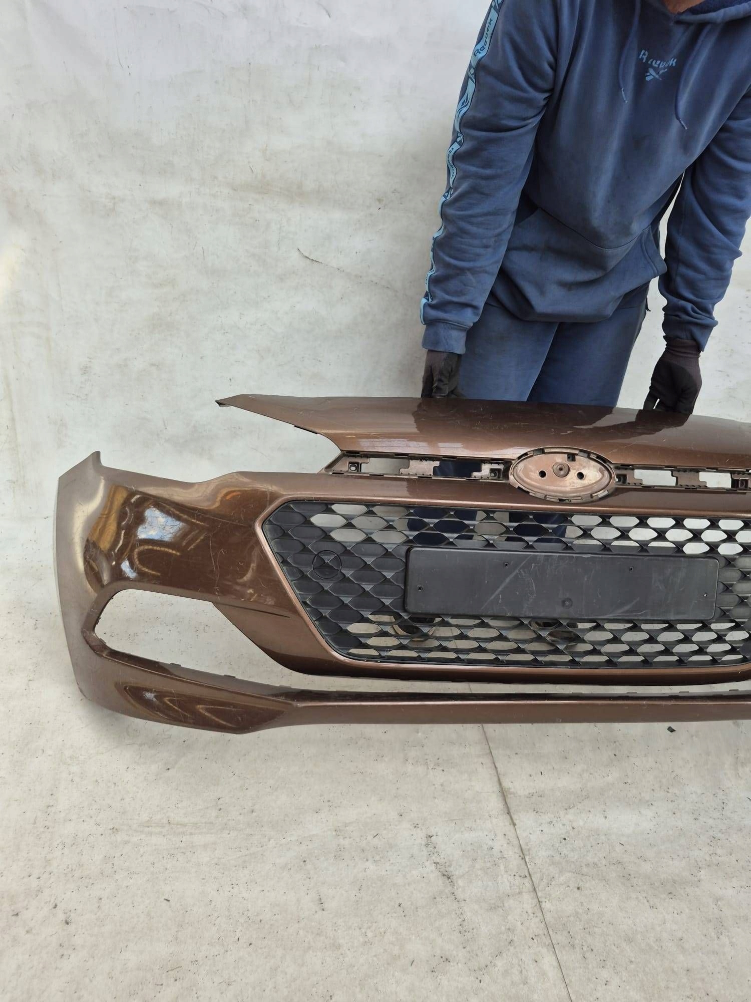 HYUNDAI I20 II 2 14- bumper front front grill 86511-C8000
