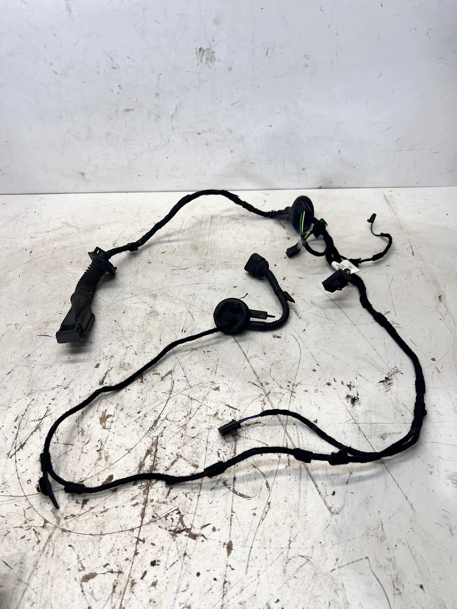 bundle door left front AUDI Q3 8U0971029