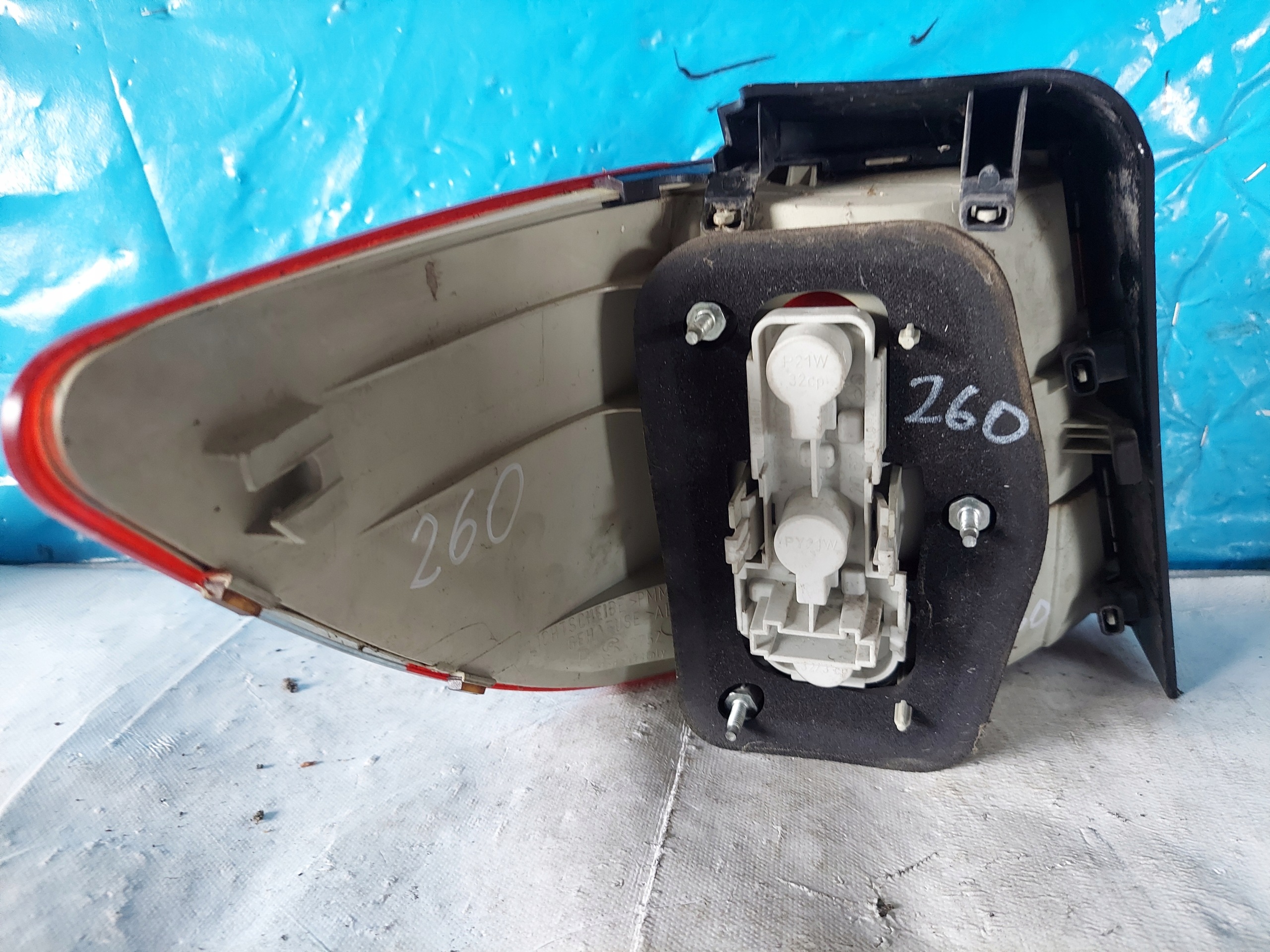 light MERCEDES W245 B KLASA A1698202664 right rear part