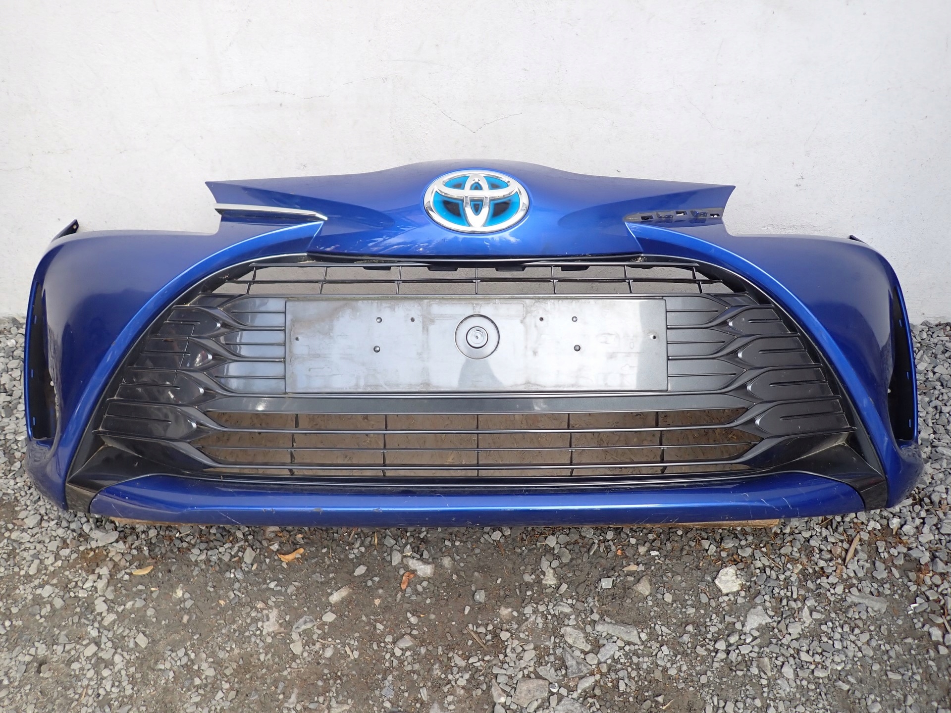 bumper front front TOYOTA YARIS 3 III LIFT 2017-2020R