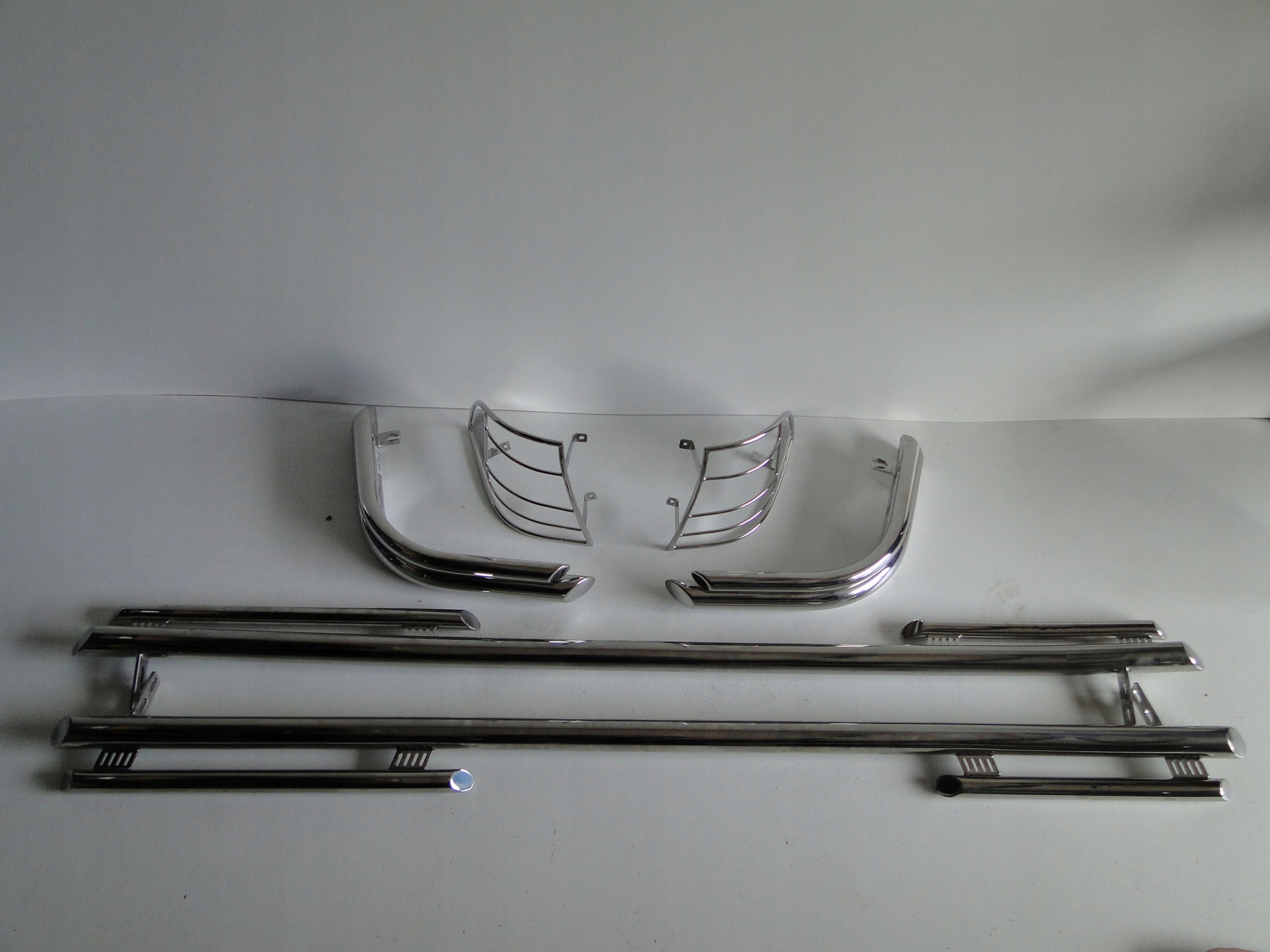 MERCEDES ML W163 LIFT 55 AMG ART LISTWY PROGOWE Producent części Mercedes-Benz OE