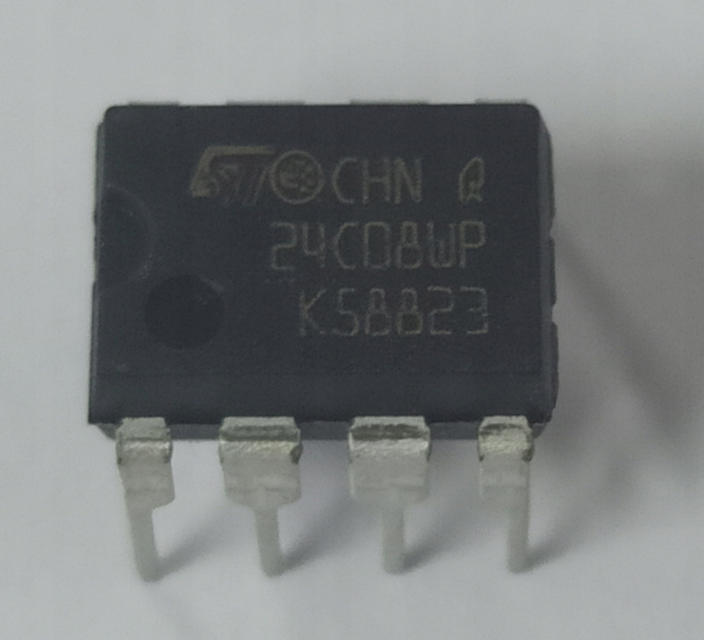 

St 24C08WP 8 Kbit I2C bus Eeprom
