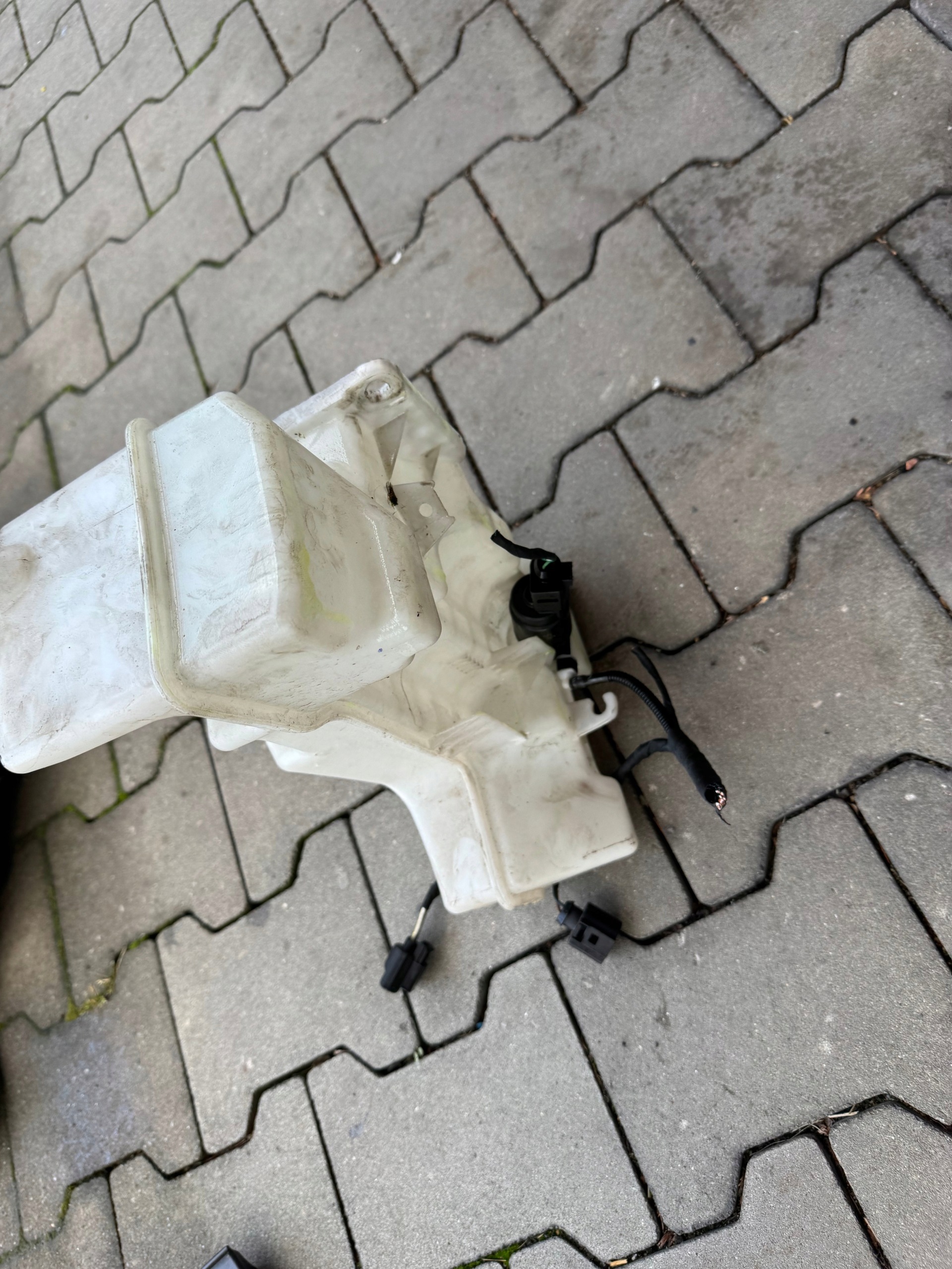 VW JETTA 5C NEW BEETLE washer fluid tank 5C6955453Q