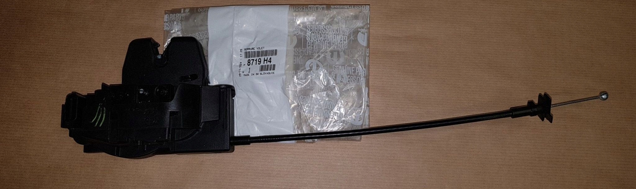 Zámek Zavazadlového Prostoru P 3008,5008 I,II 8719.H4