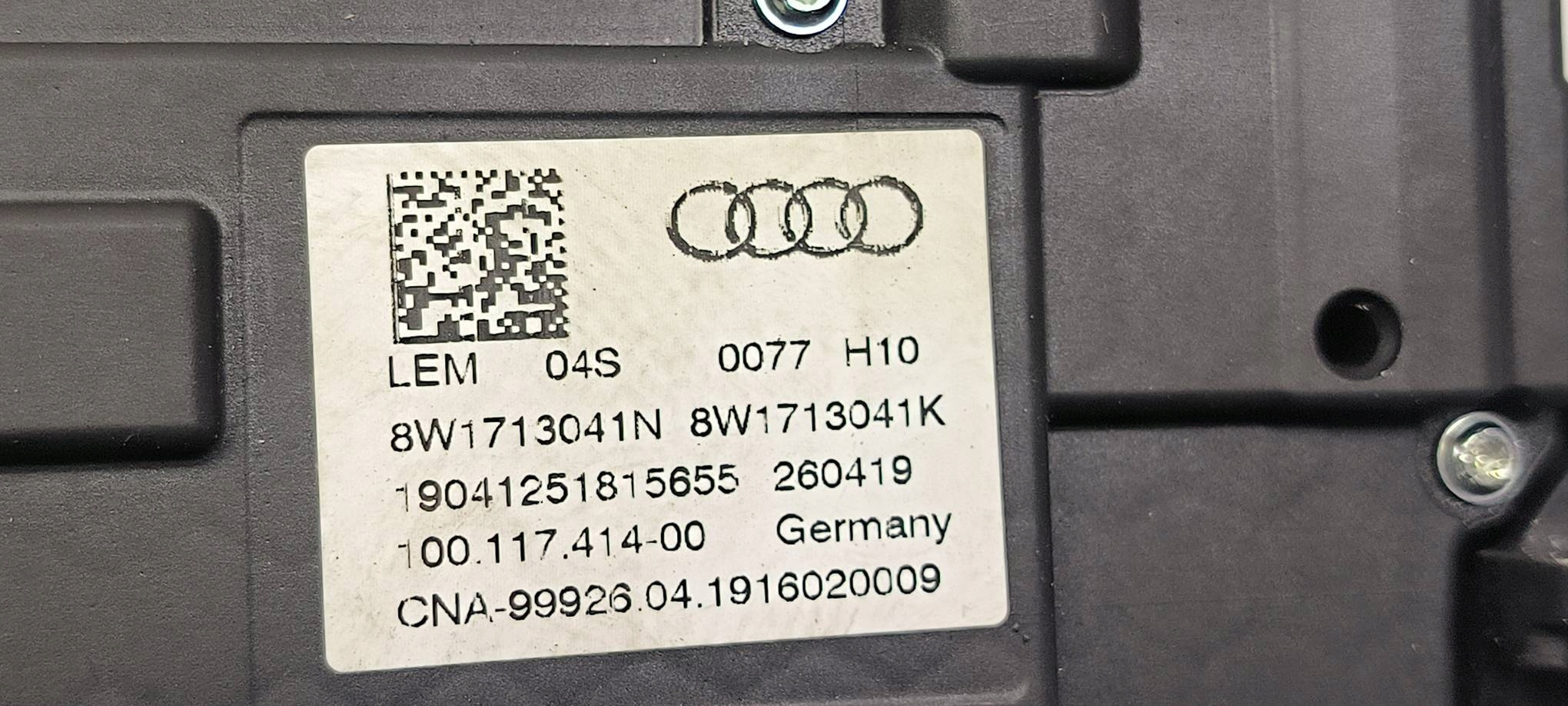 páčka změny převodů 8W1713041N AUDI A4 B9