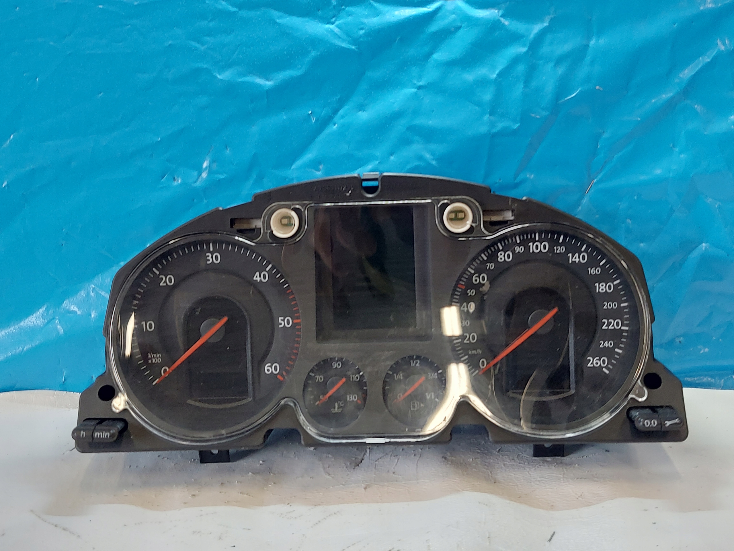 dials clock PASSAT B6 2.0 TDI 3C0920871