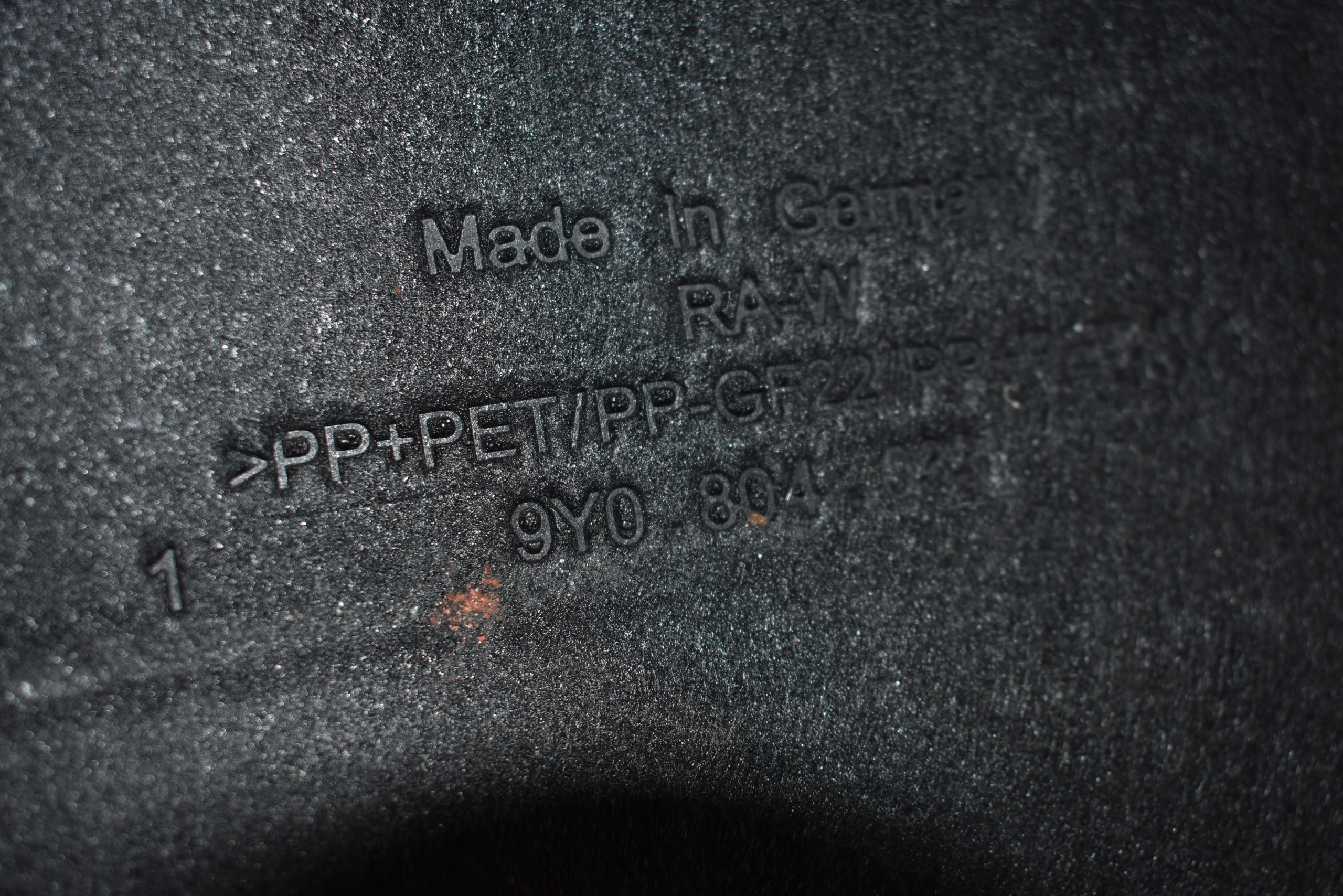 IDEALNA cover PORSCHE CAYENNE 9Y 1
