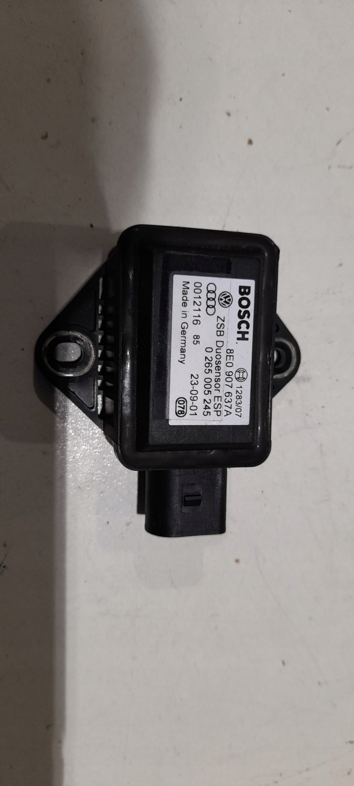 8E0907637A MODULE CAPTEUR ESP AUDI A4 B6