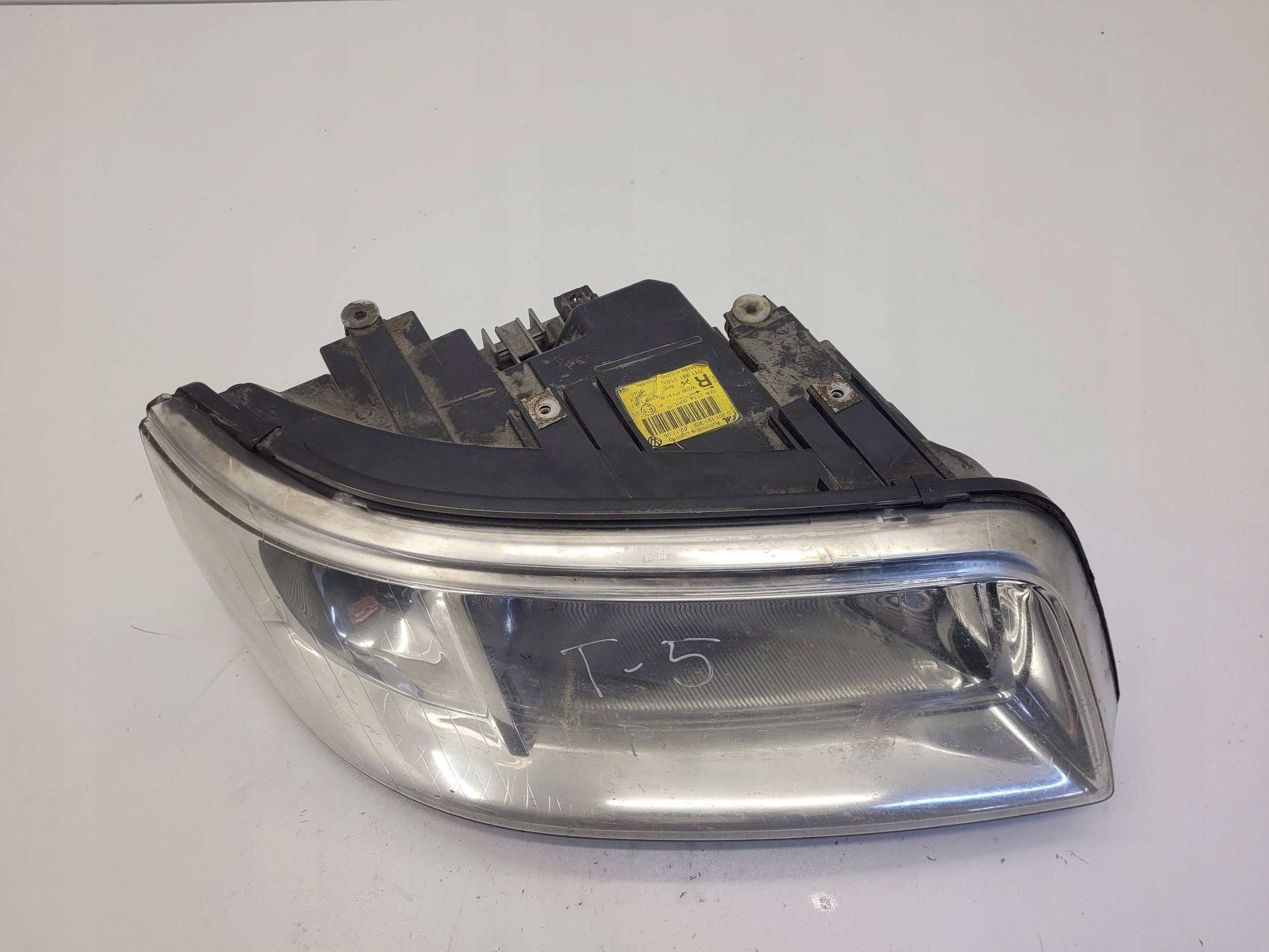 VW T5 T-5 light right front front 7H1941016N H4