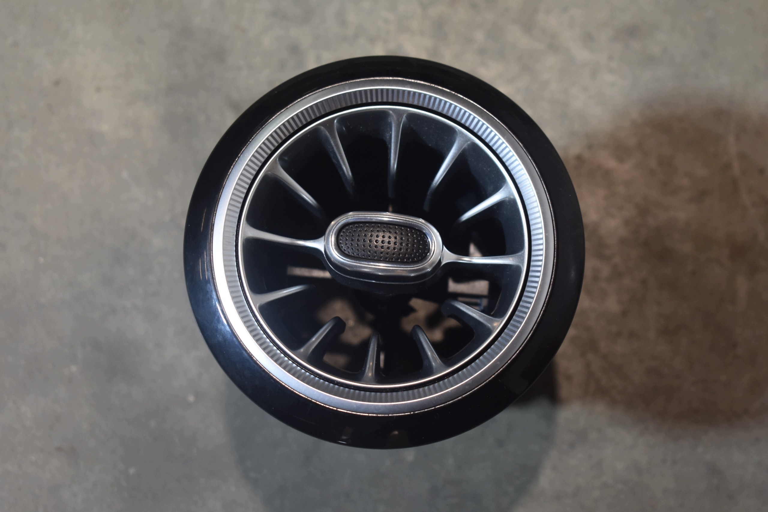 IDEALNA grid air conditioning devices MERCEDES GT X290 1