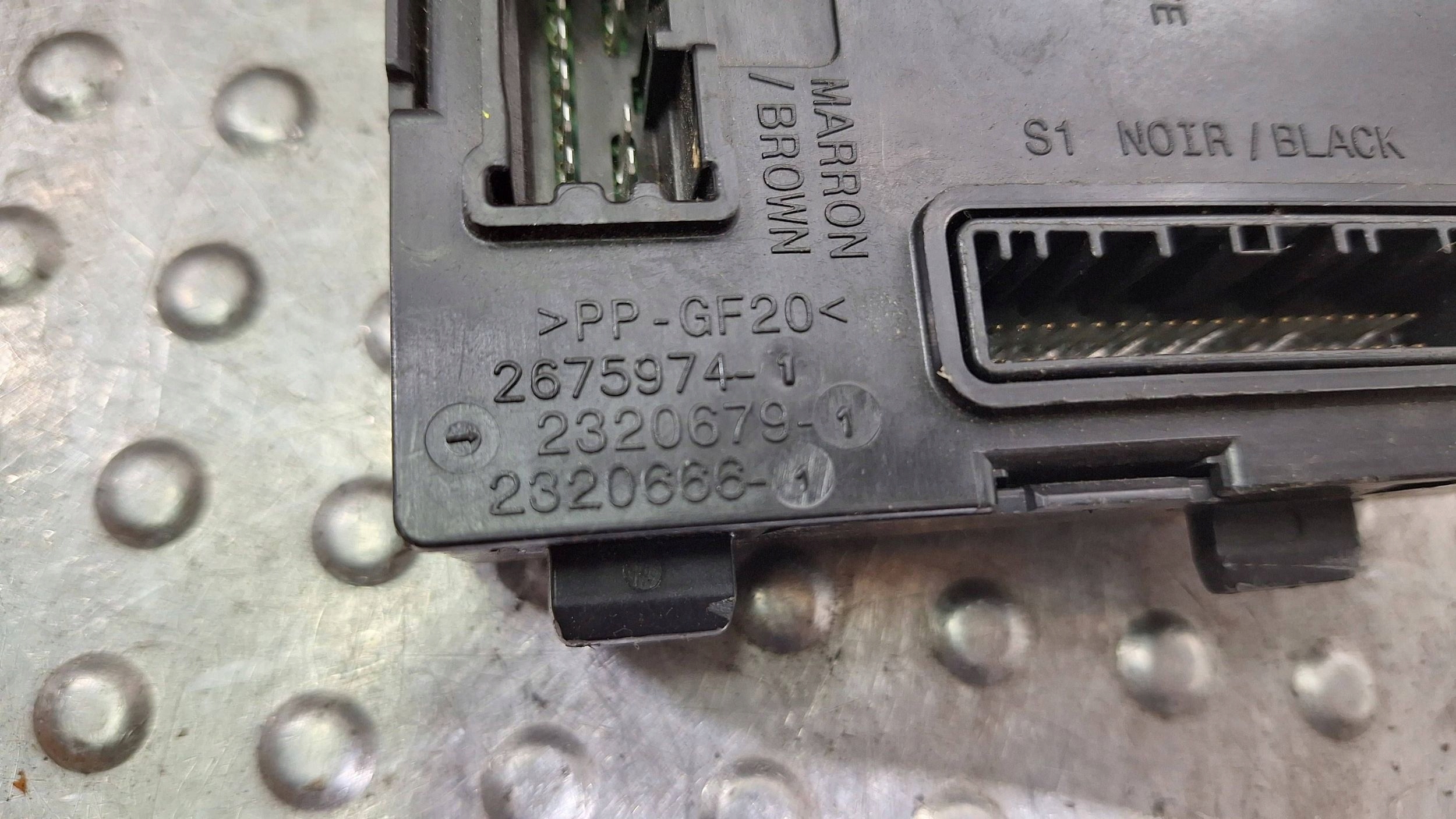 module control unit BCM 284B15944R SMART FORFOUR A453 TWINGO III