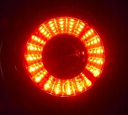 LAMPA OBRYSOWA LED OBRYSÓWKA ROGOWA BIAŁO CZERWONA Kolor biały czerwony