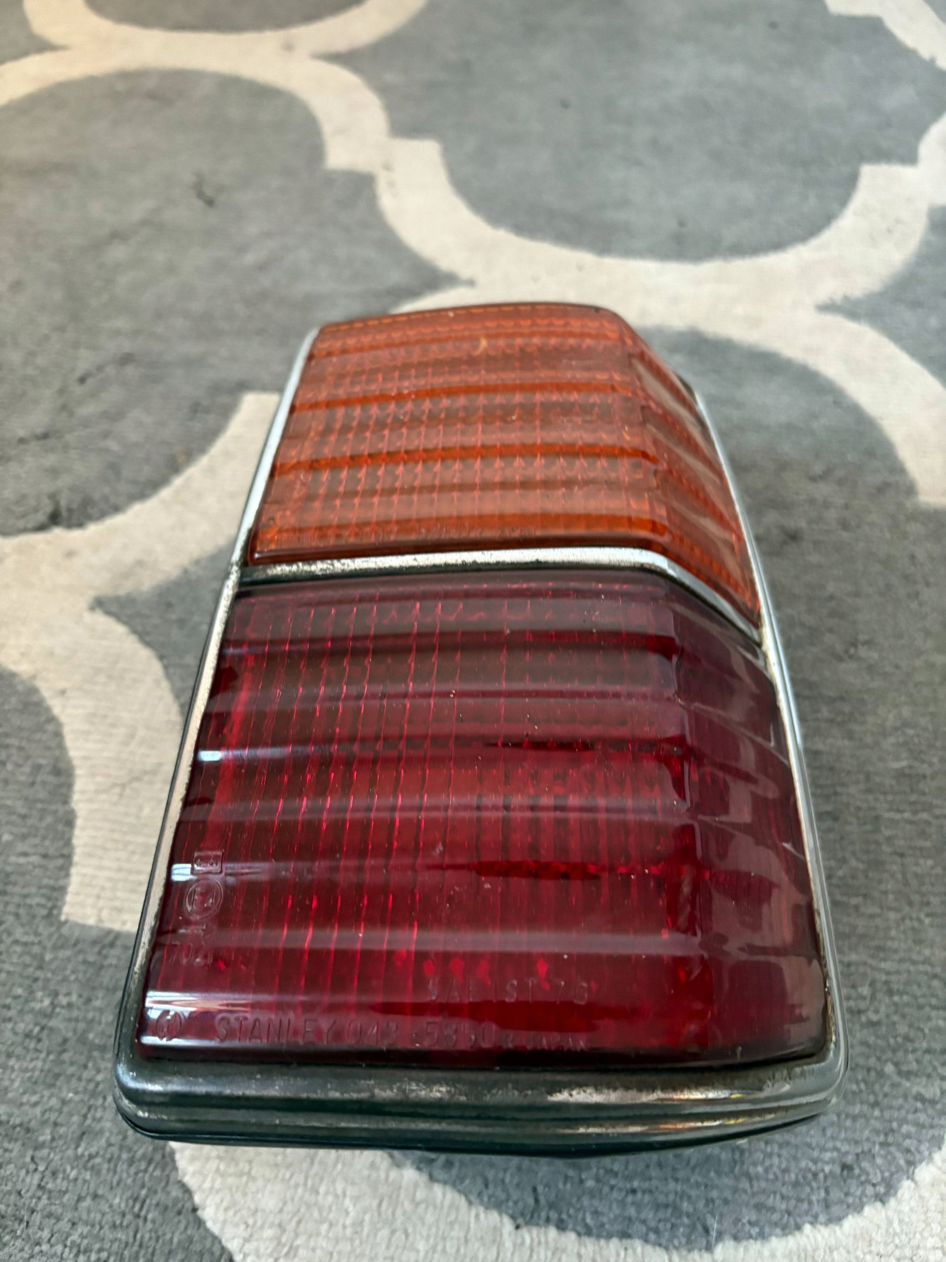 Honda CIVIC 1972 левый задние фонари