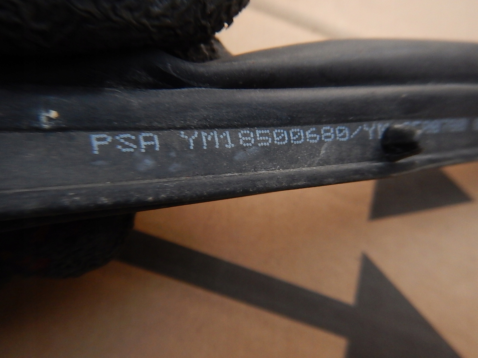 PEUGEOT RCZ gasket door right front lower