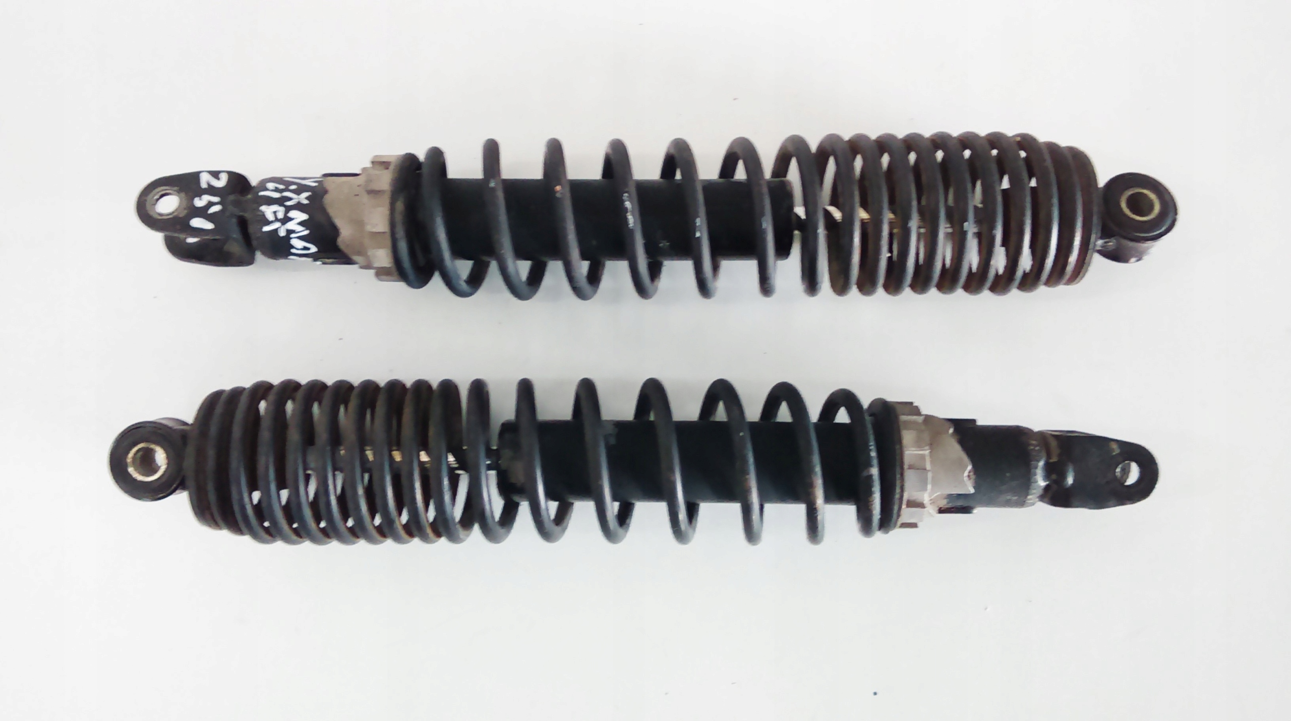 91234456 - YAMAHA XMAX 250 LIFT амортизаторы задние