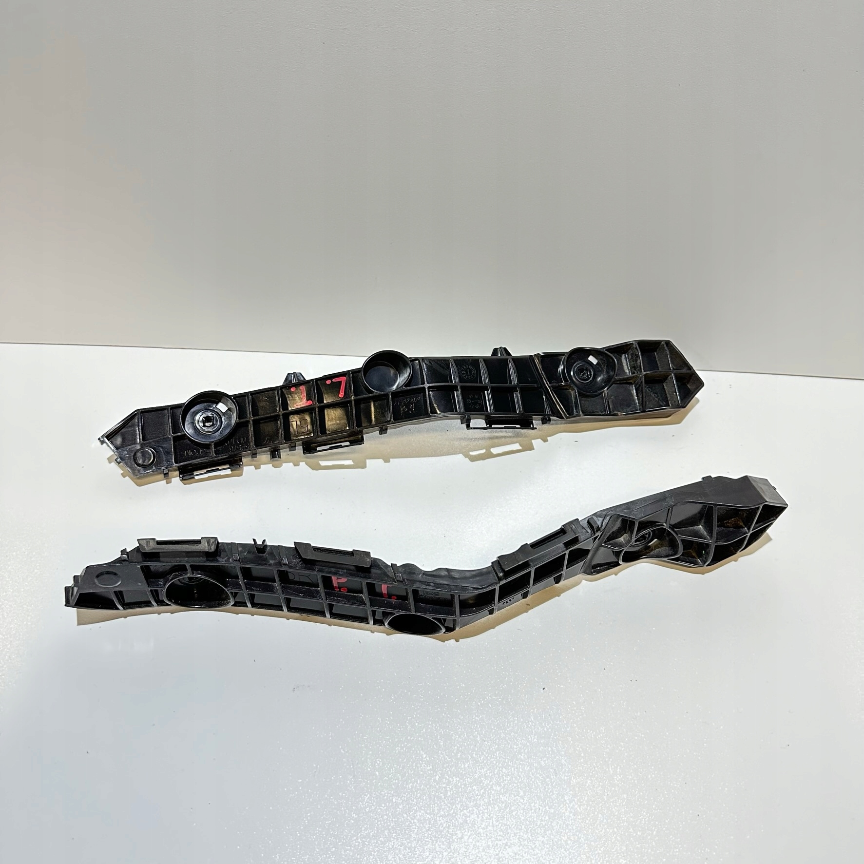 TOYOTA YARIS CROSS SUPPORT REAR LEFT REAR PART BUMPER
