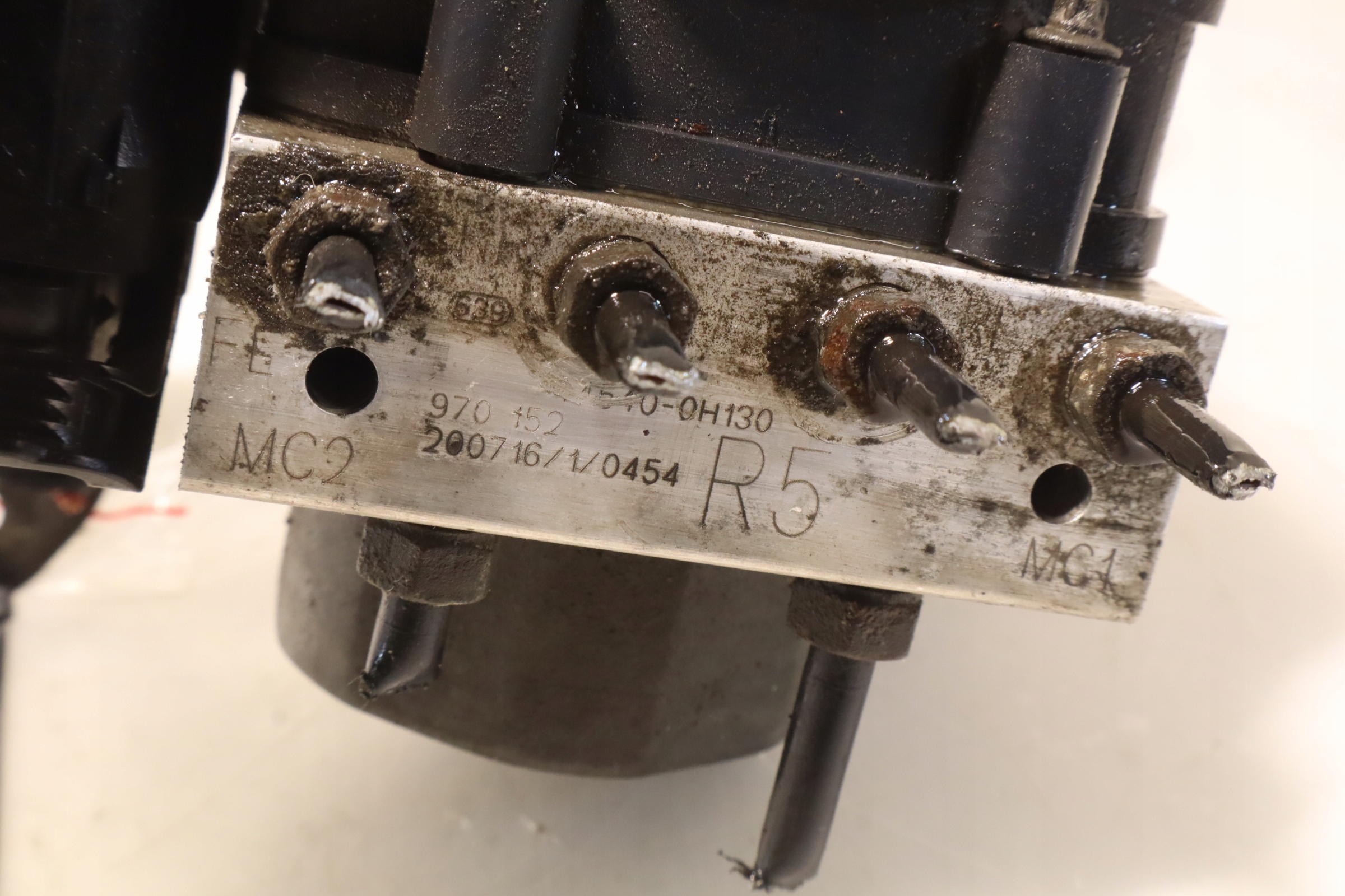 TOYOTA oe 44540-0H130 насос abs