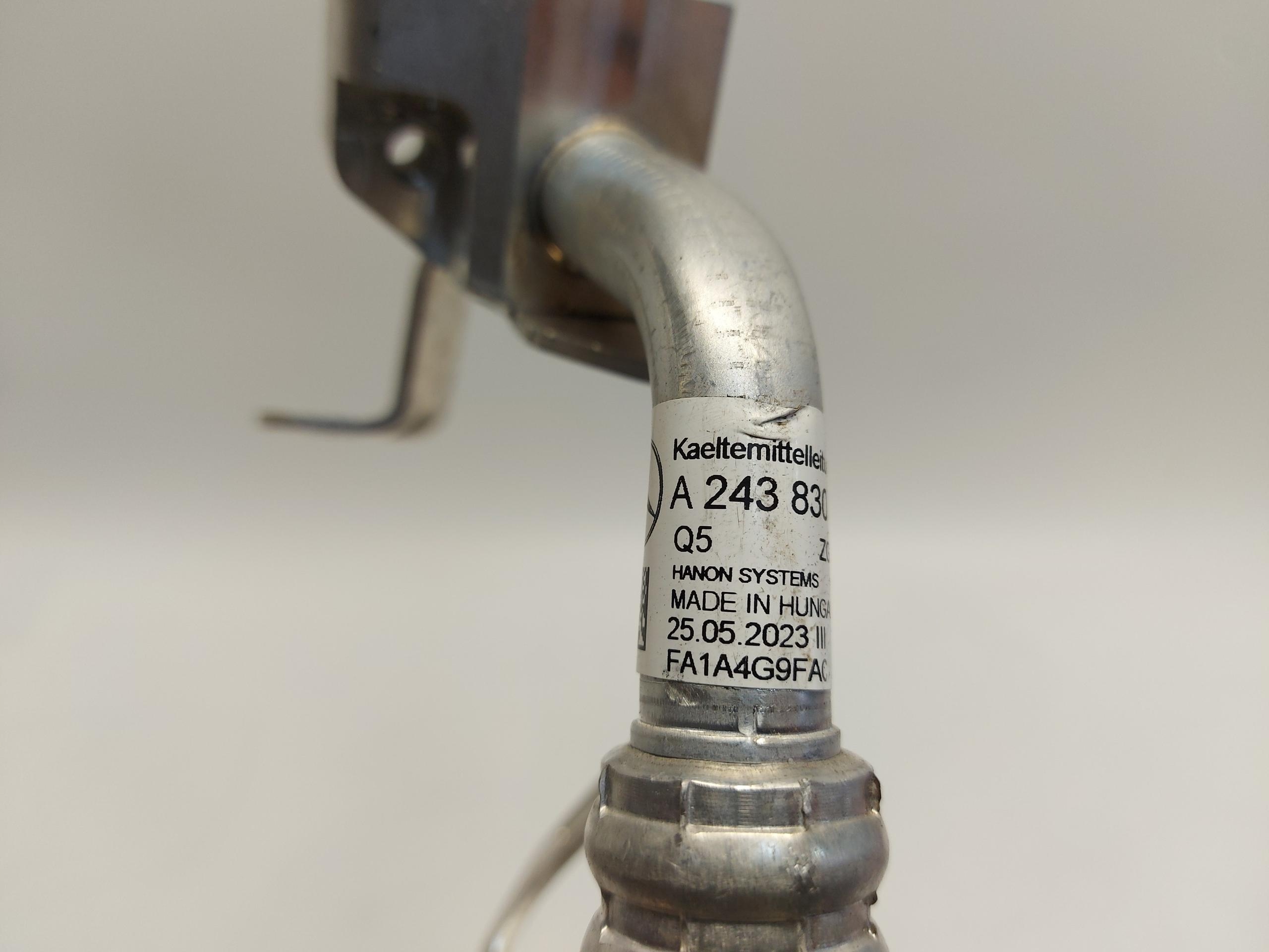 Mercedes EQA 250+ W243 prijenos klimatizacije A2438307400