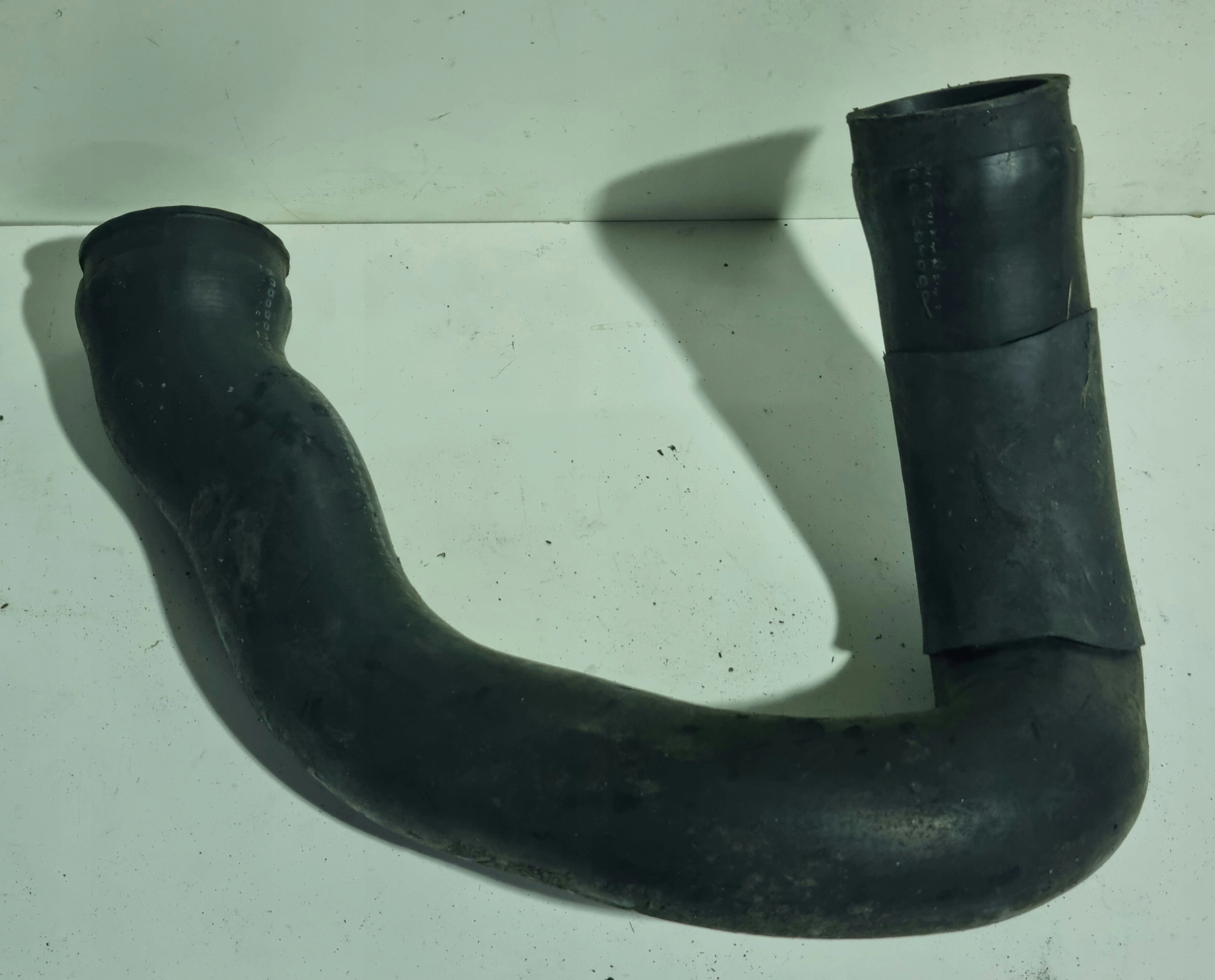 AUDI A6 C5 trouba hadice intercoolera 4B0145746E