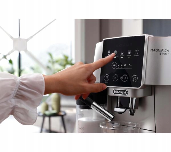 Automatický tlakový kávovar De'Longhi Magnifica Start 1450 W stříbrný/šedý Materiál kov plast