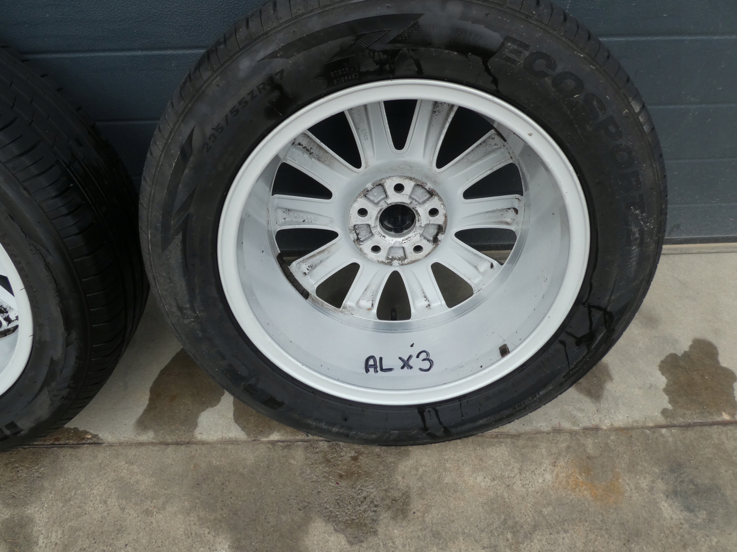4X wheels discs tyres VW 5N0601025M 2020R