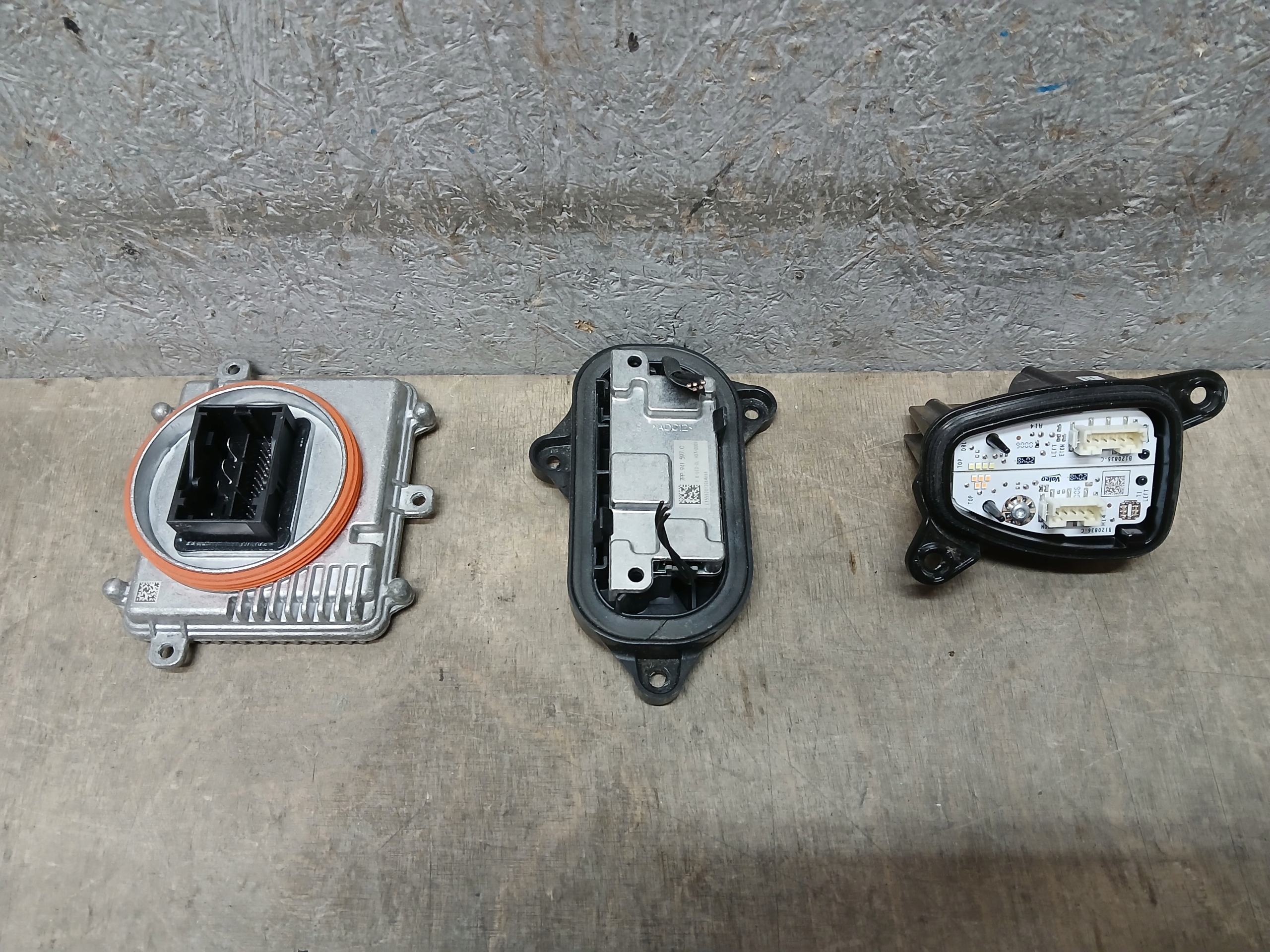light front module control unit SKODA VW 657941015A 992941571AC 7PP941597C