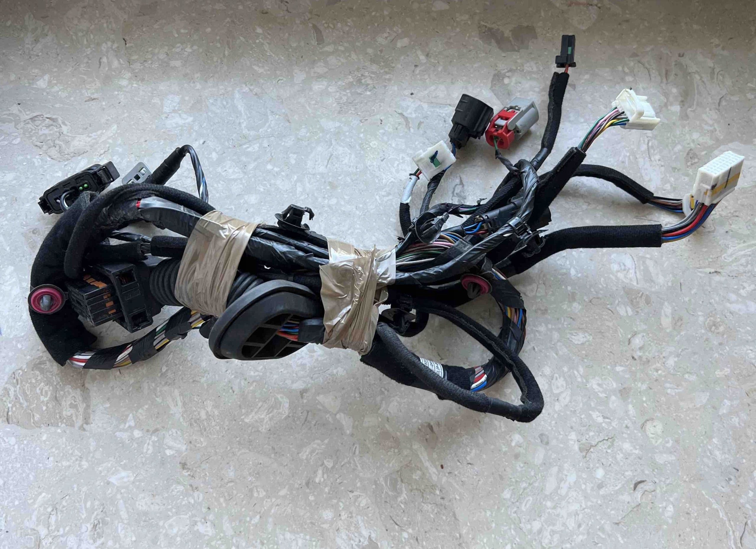 wiring bundle door Hyundai Kona and 2017-2022 left front 91981-J9030