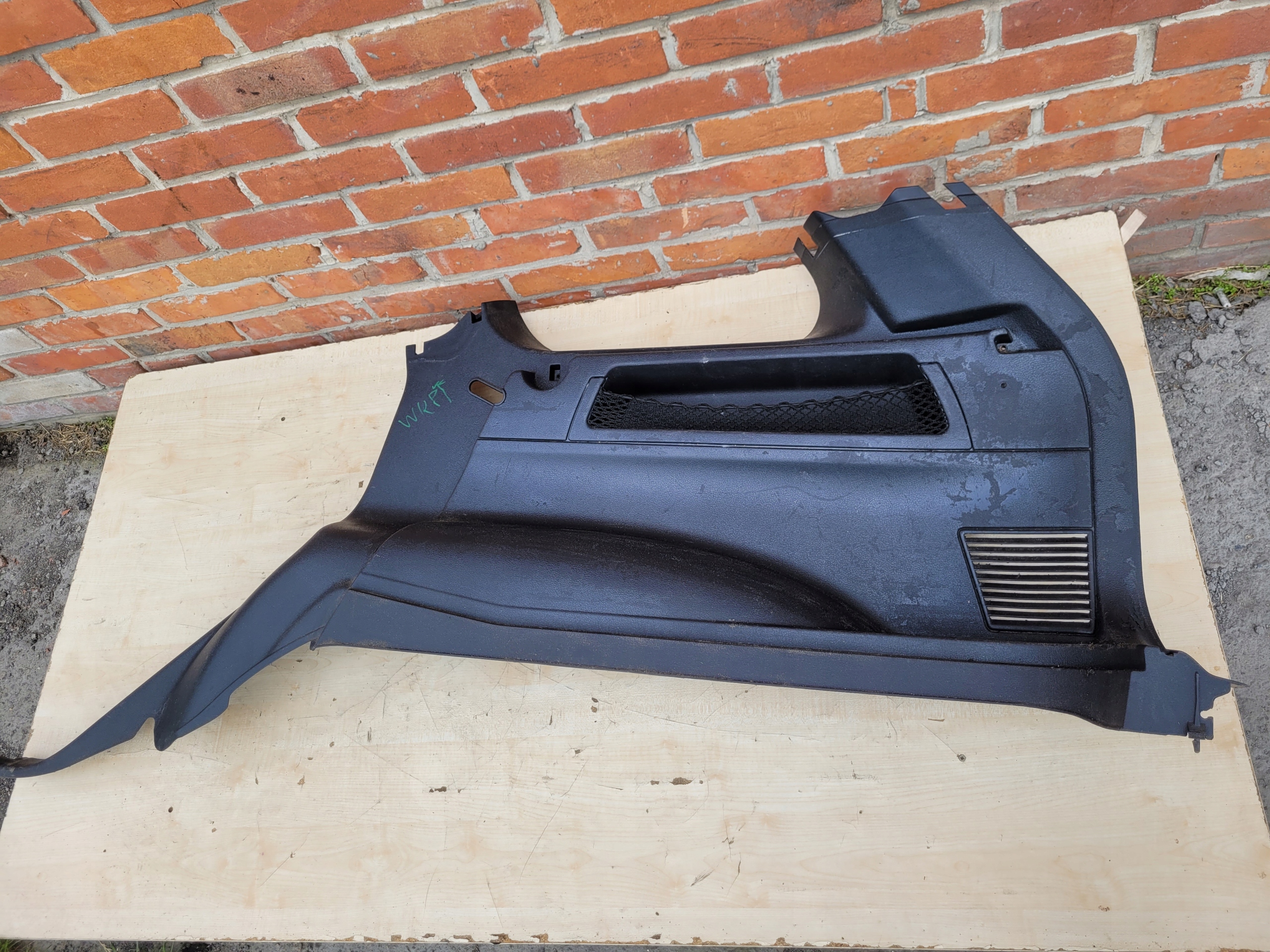 JEEP GRAND CHEROKEE WK 05-10 TAPICERKA BAG. PRAWA