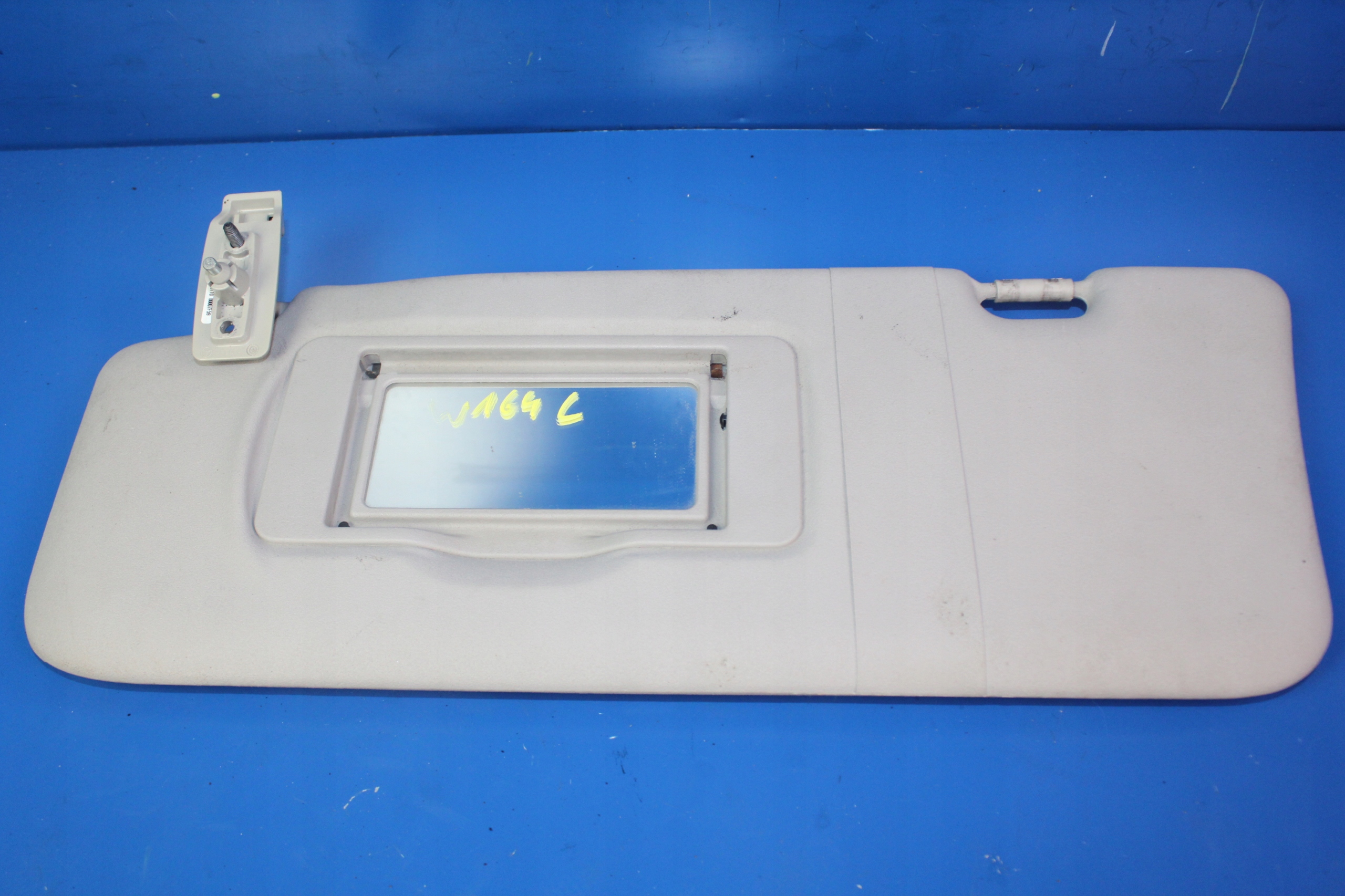 MERCEDES ML W164 OSŁONA PRZECIWSŁONECZNA LEWA