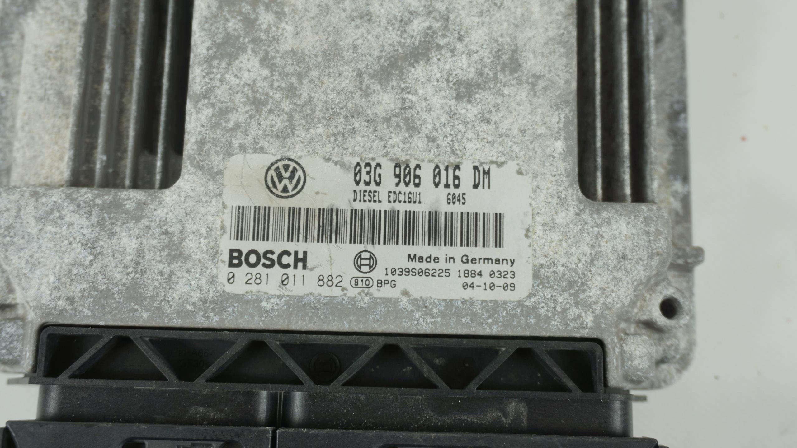 computer control unit of the engine VW CADDY 3 III 1.9 TDI 03G906016DM 0281011882