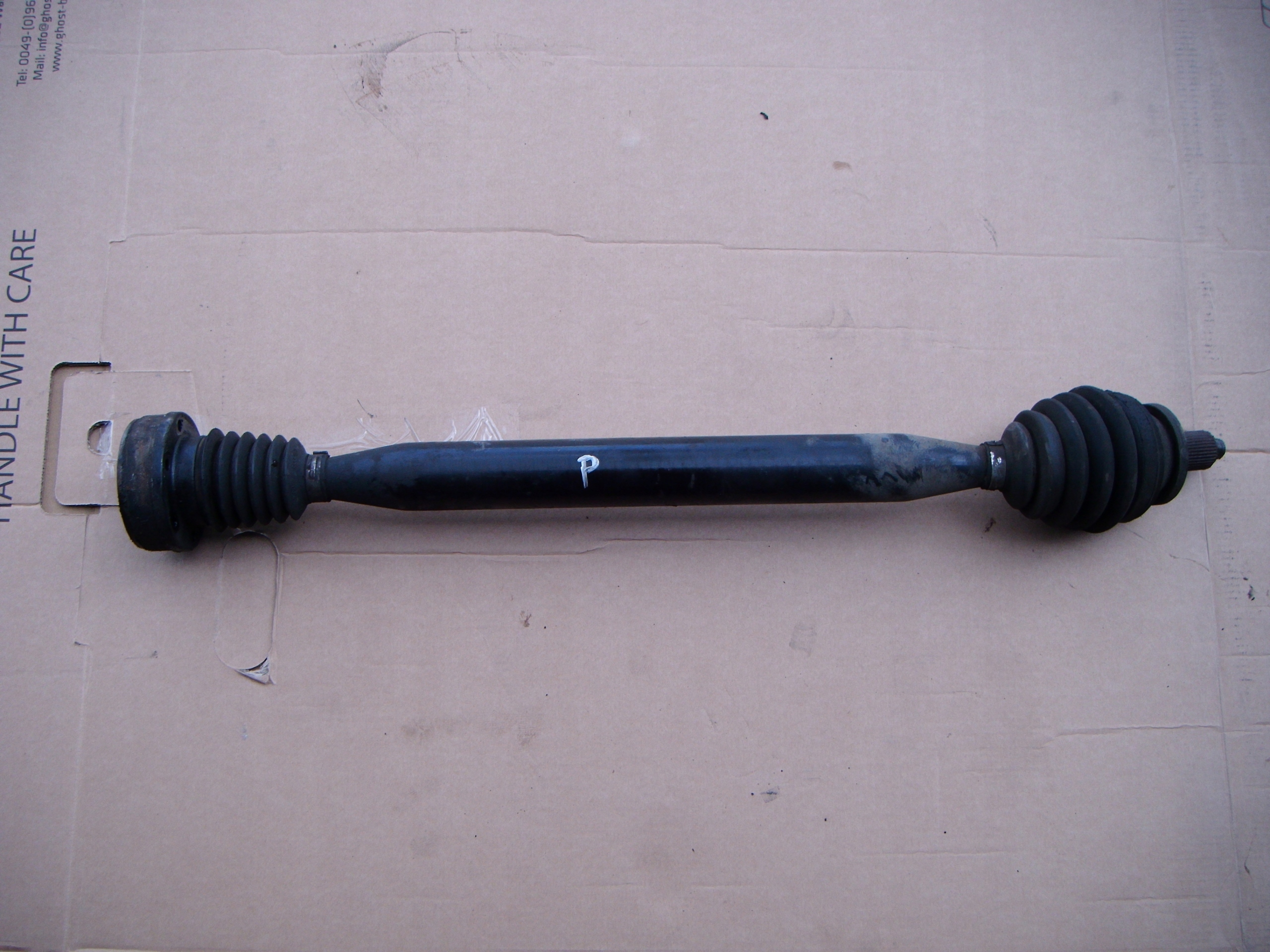 VW POLO 9N 01- 1,4 PÓŁOŚ PRAWA