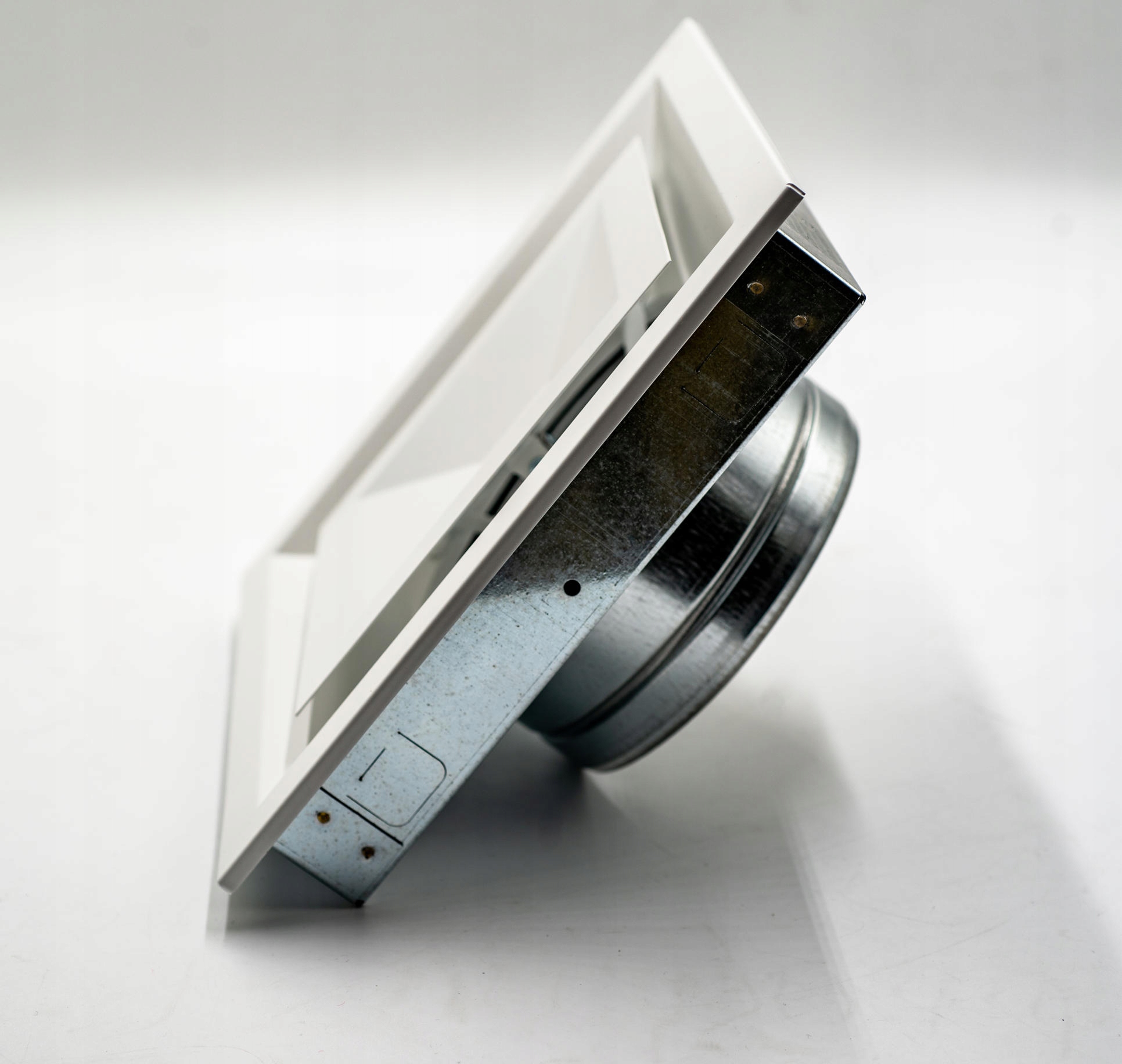 Anemostat kwadratowy biały fi 100 mm Kod producenta WK-ASK100-ML.B