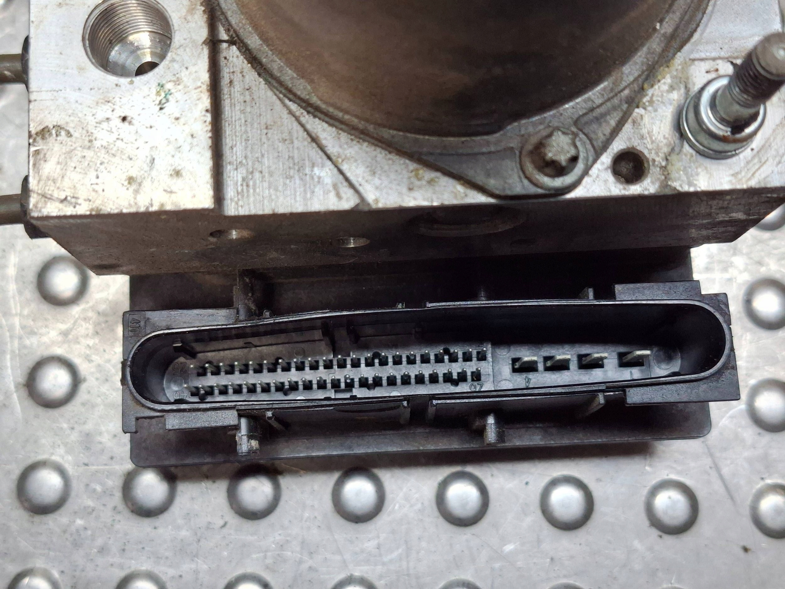 pump control unit ABS KIA CARNIVAL II 05- 58920-4D300 0265950614