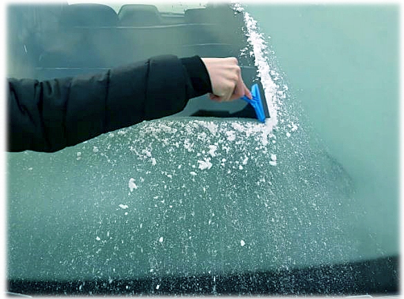 SKROBACZKA skrobak metalowa MOSIĄDZ DO SZYB LODU SZRONU MOCNA DŁUGA Producent ToM-PaR