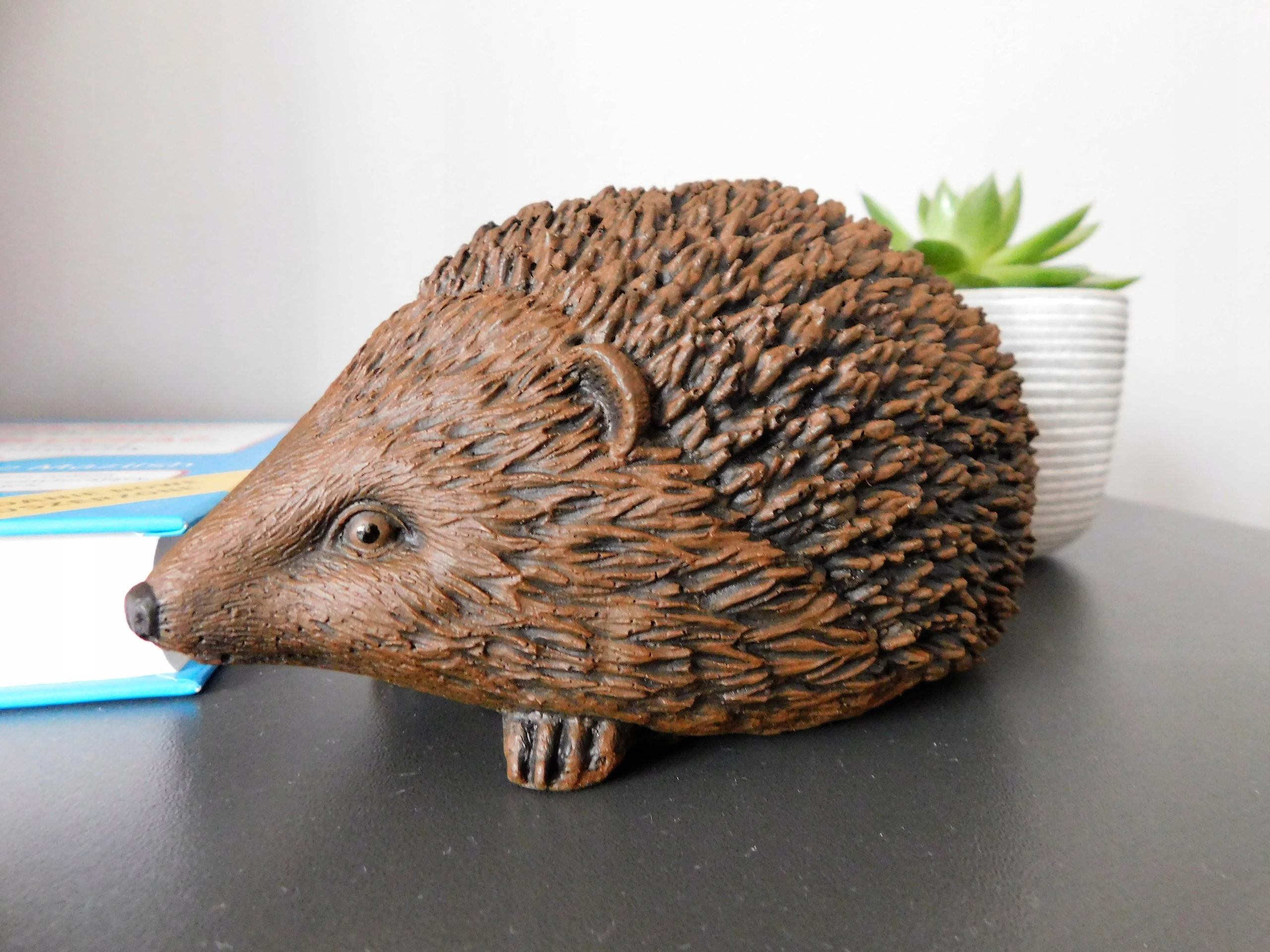 Jeż Figurka Ogrodowa do domu Ozdoba prezent Jeżyk Typ rzeźba (figura)