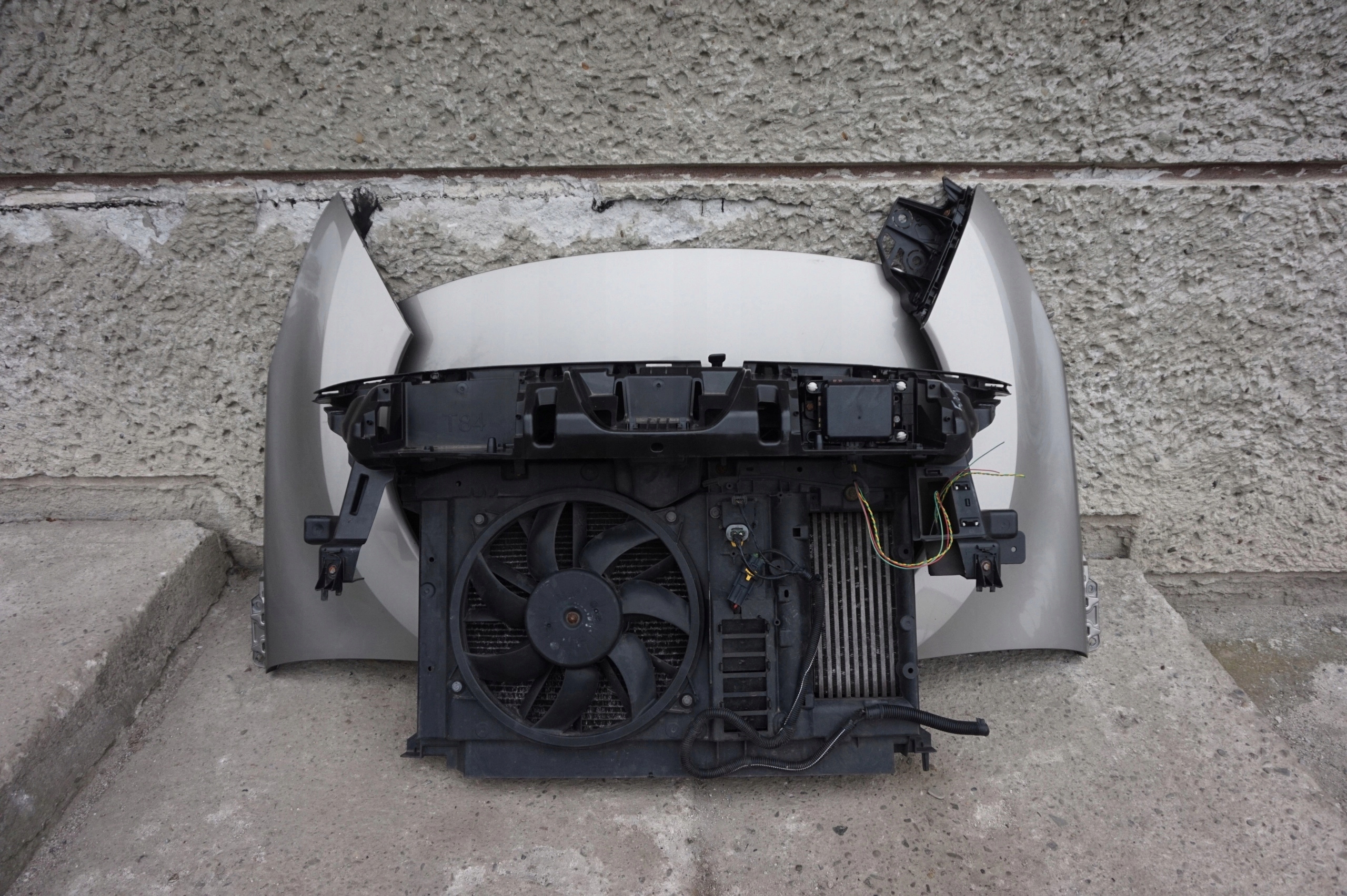 CHŁODNICA WODY KOMPLETNY PRZÓD PEUGEOT 3008