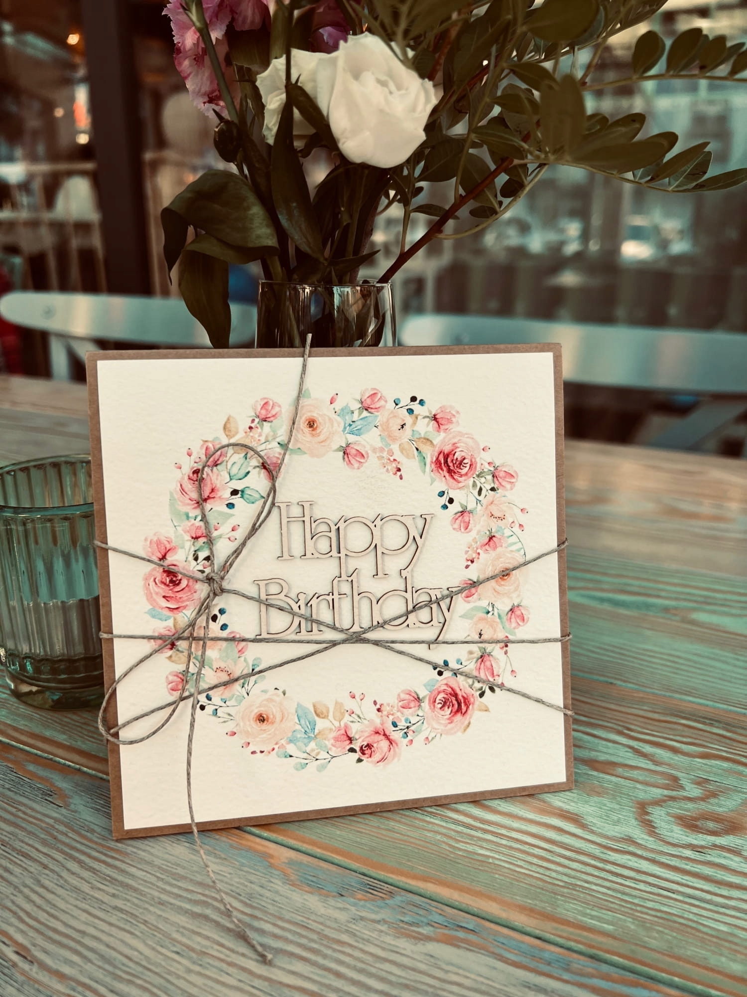 Ručně vyrobená narozeninová karta Happy Birthday card