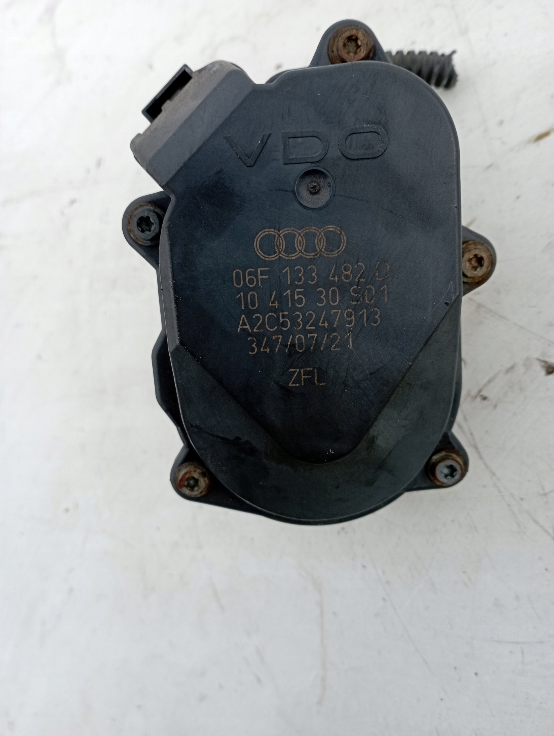 regulator header pipe VW AUDI 2.0 TFSI 06F133482D