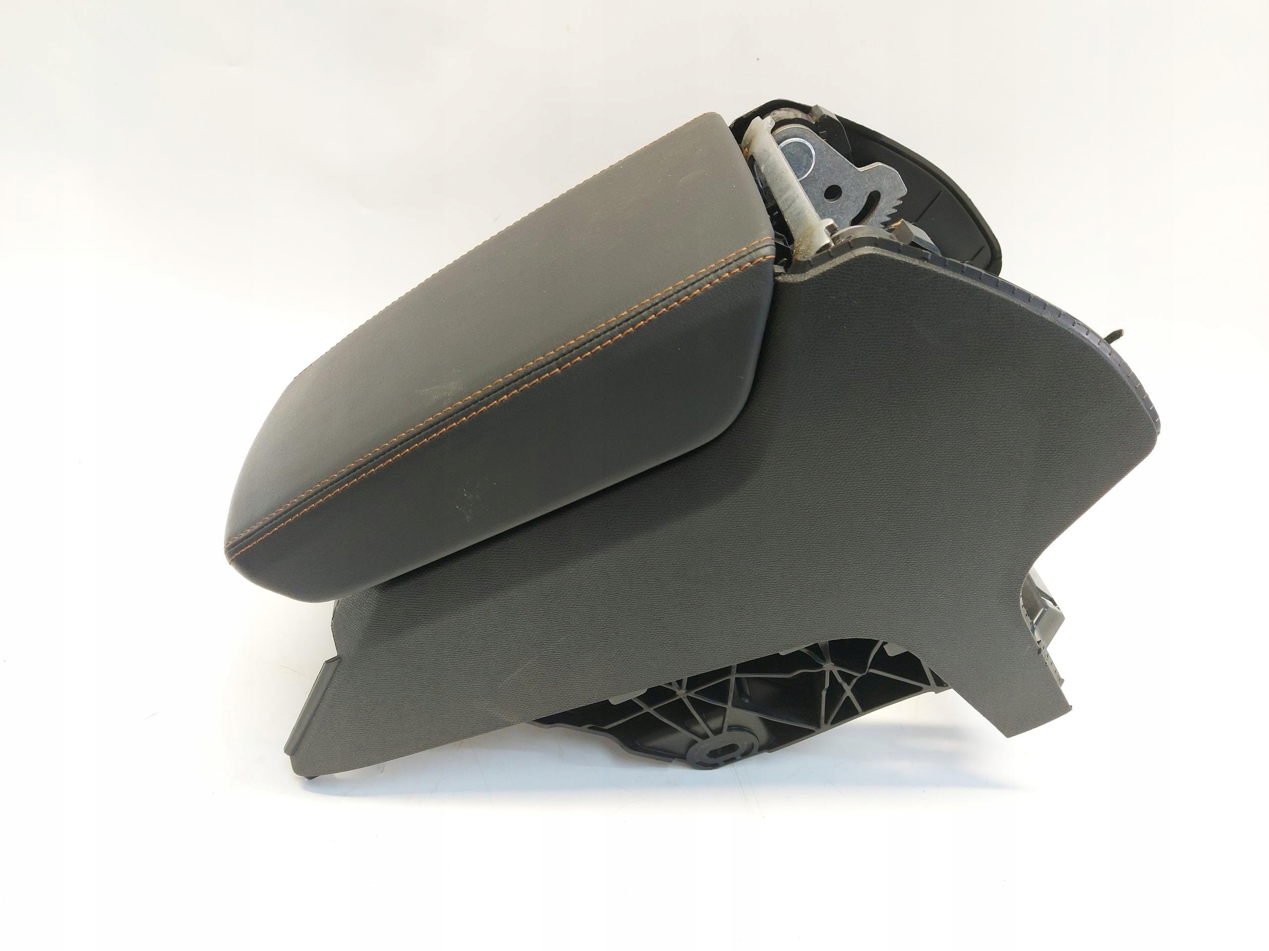 CUPRA Formentor 5FF armrest 5FF864207B