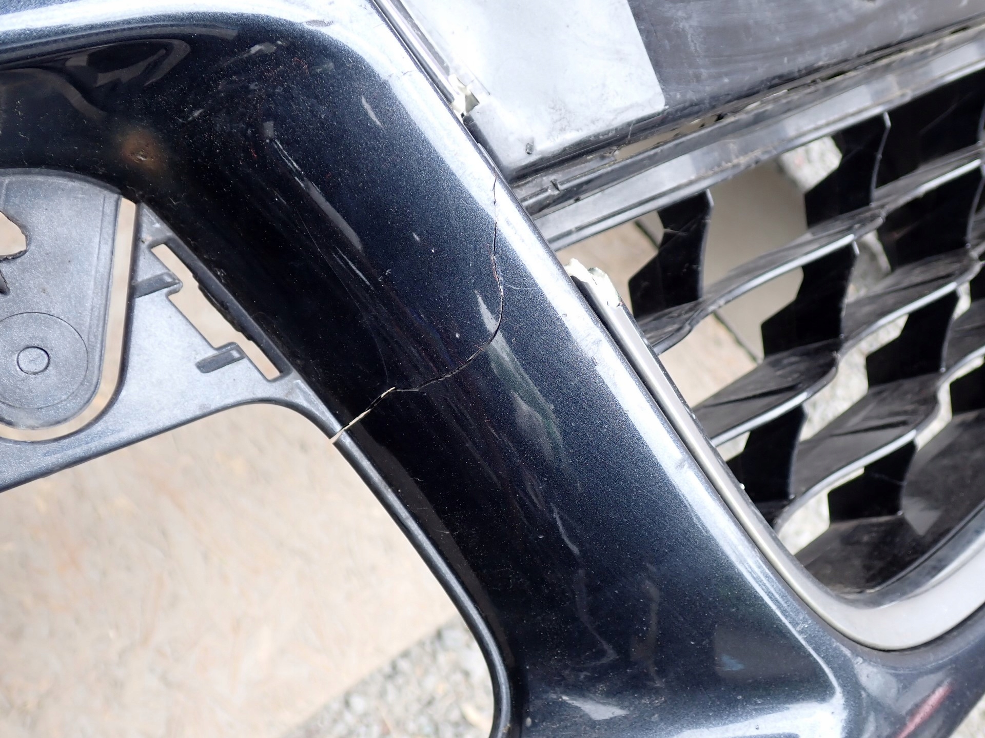 bumper front front RENAULT LAGUNA 3 III LIFT 2011-2015R