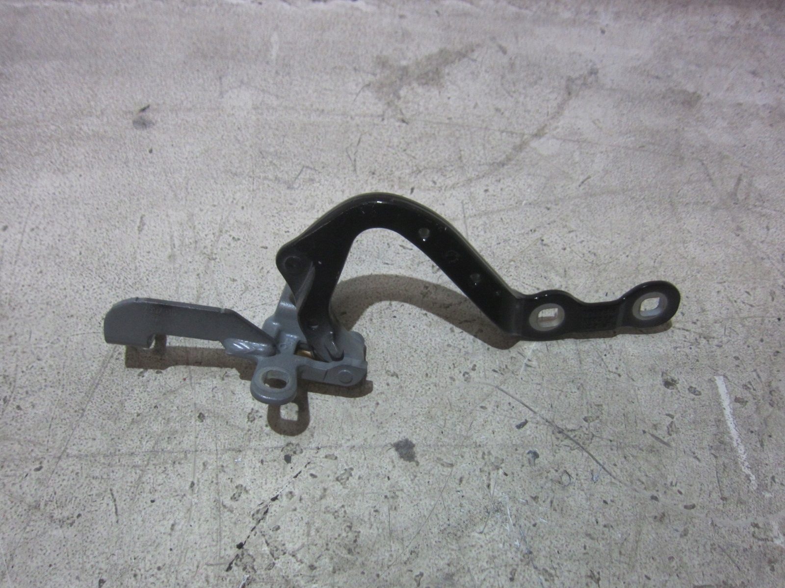 BMW X3 G01 hinge bonnet boot right left 41007494943 7494944 7397316